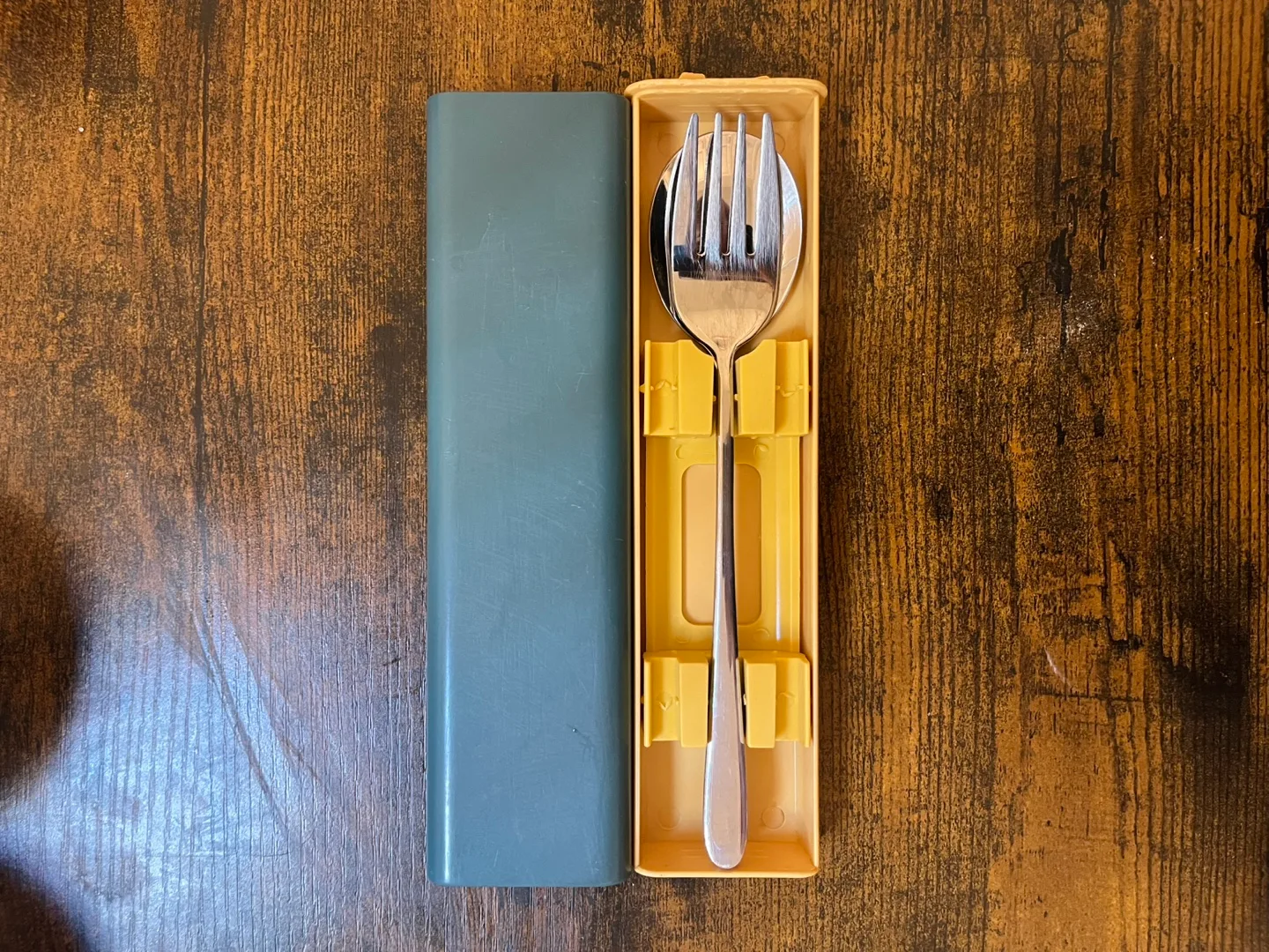 Stainless steel fork and spoon Set w/ Case 🧡 thumbnail