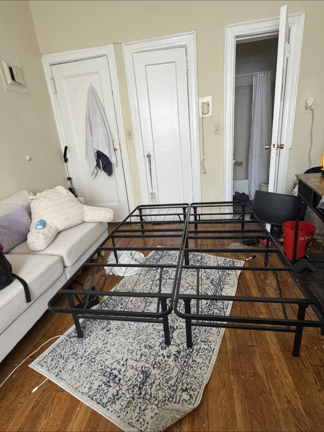 Metal Bed Frame - photo 3