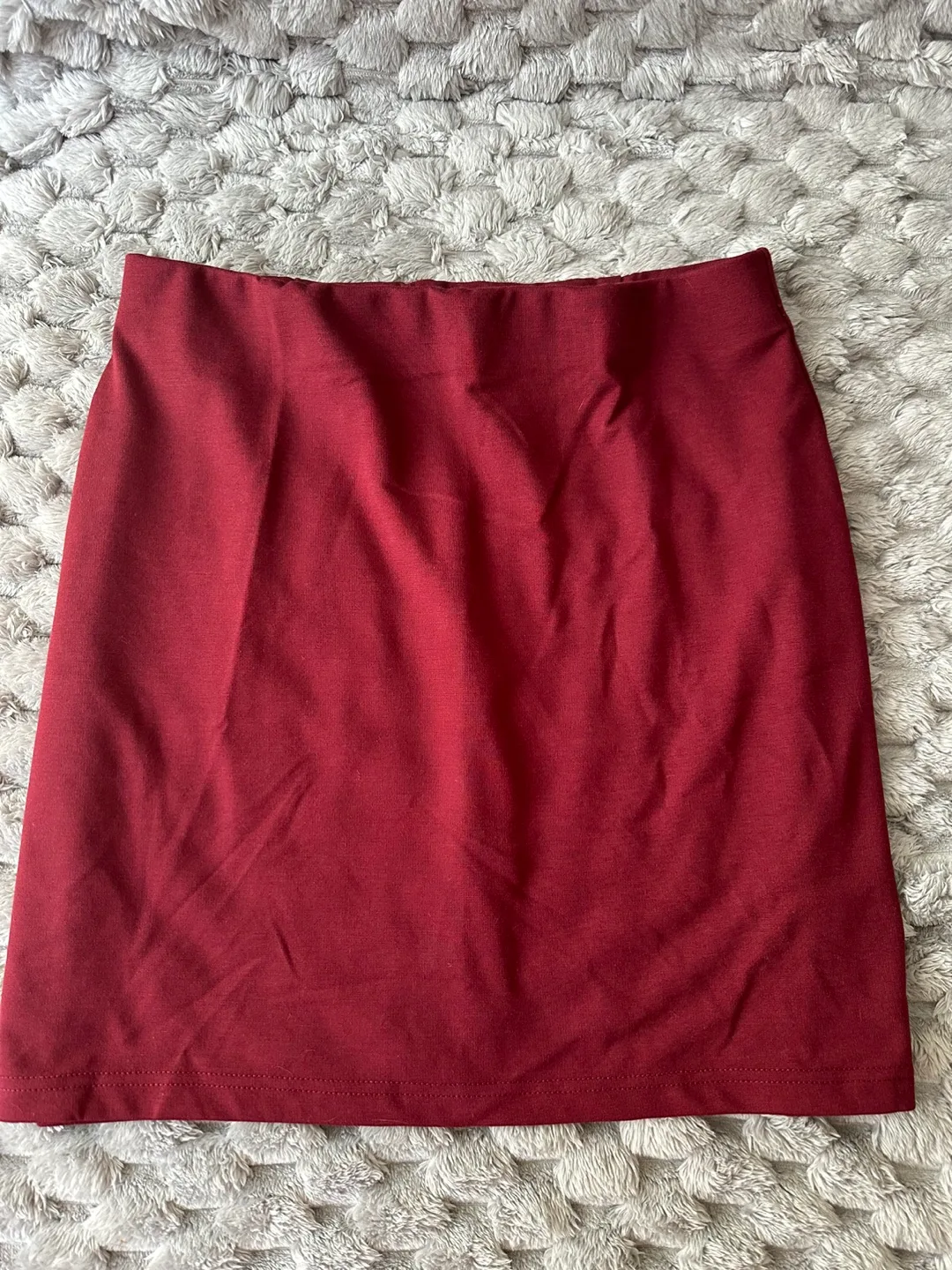 Burgundy Mini Skirt Elastic waistband thumbnail