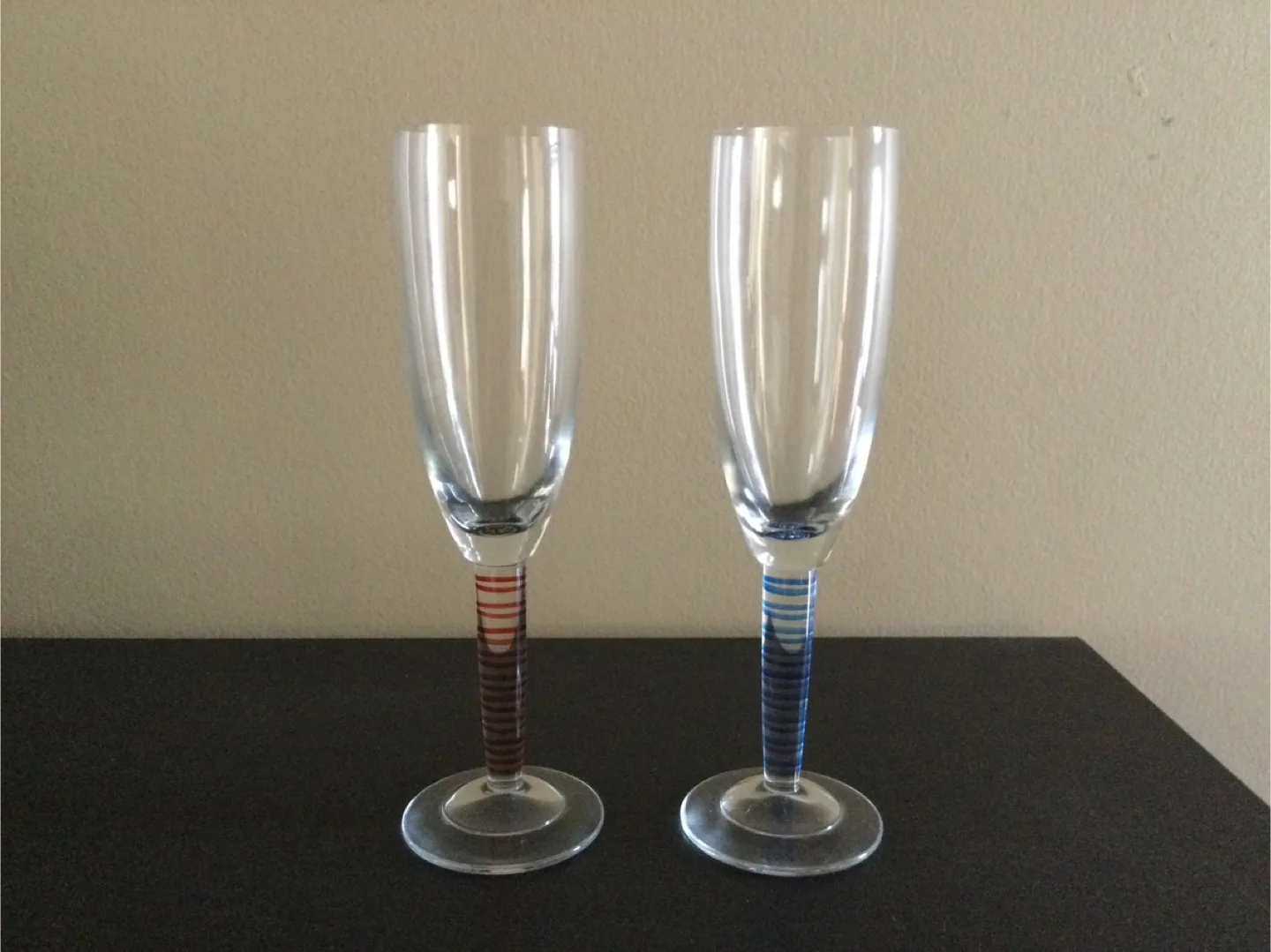 🇨🇦Mikasa Austria Champagne Flutes - Set of 2 thumbnail