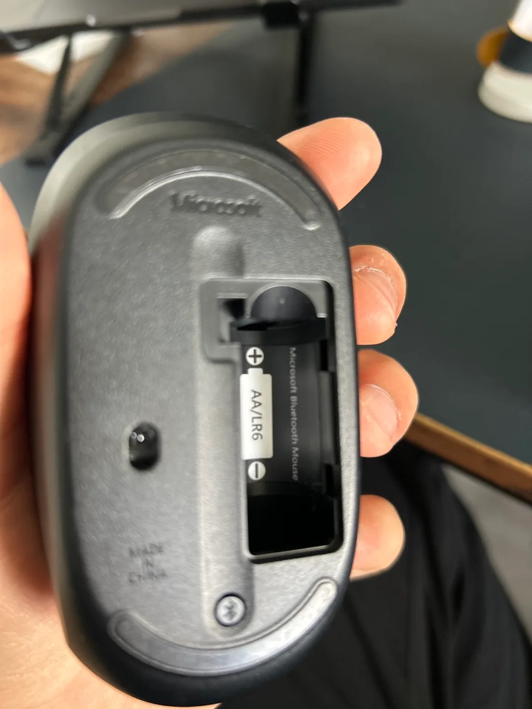 Microsoft Bluetooth Mouse image indicator(3)