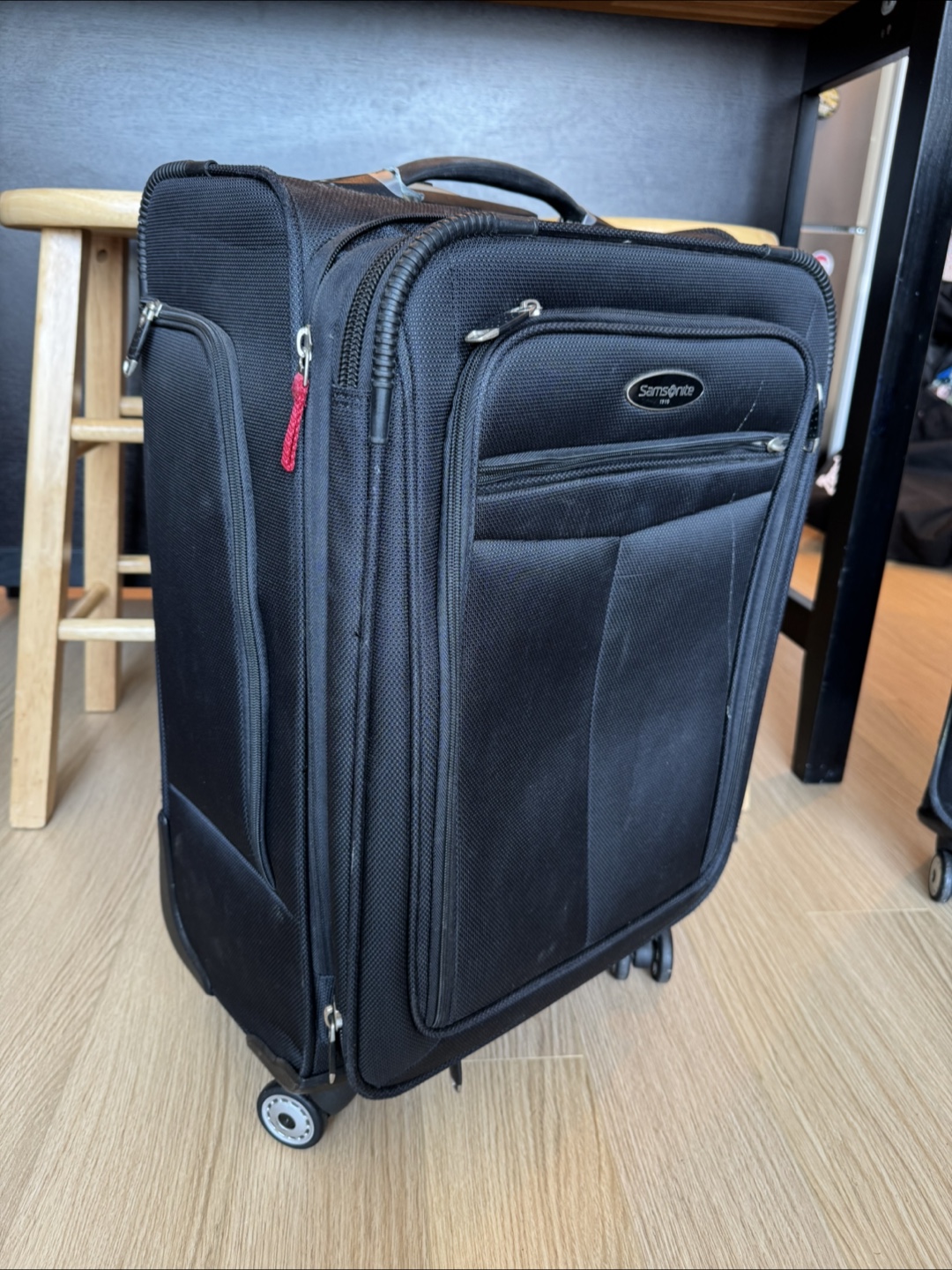 Samsonite Black Checked Suitcase and Carry-on Suitcase - photo 2