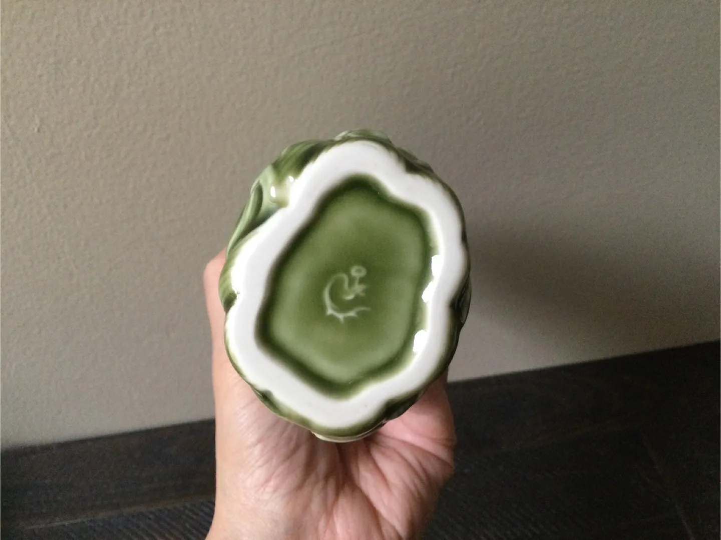 Asian pottery liquor set new in box image indicator(4)