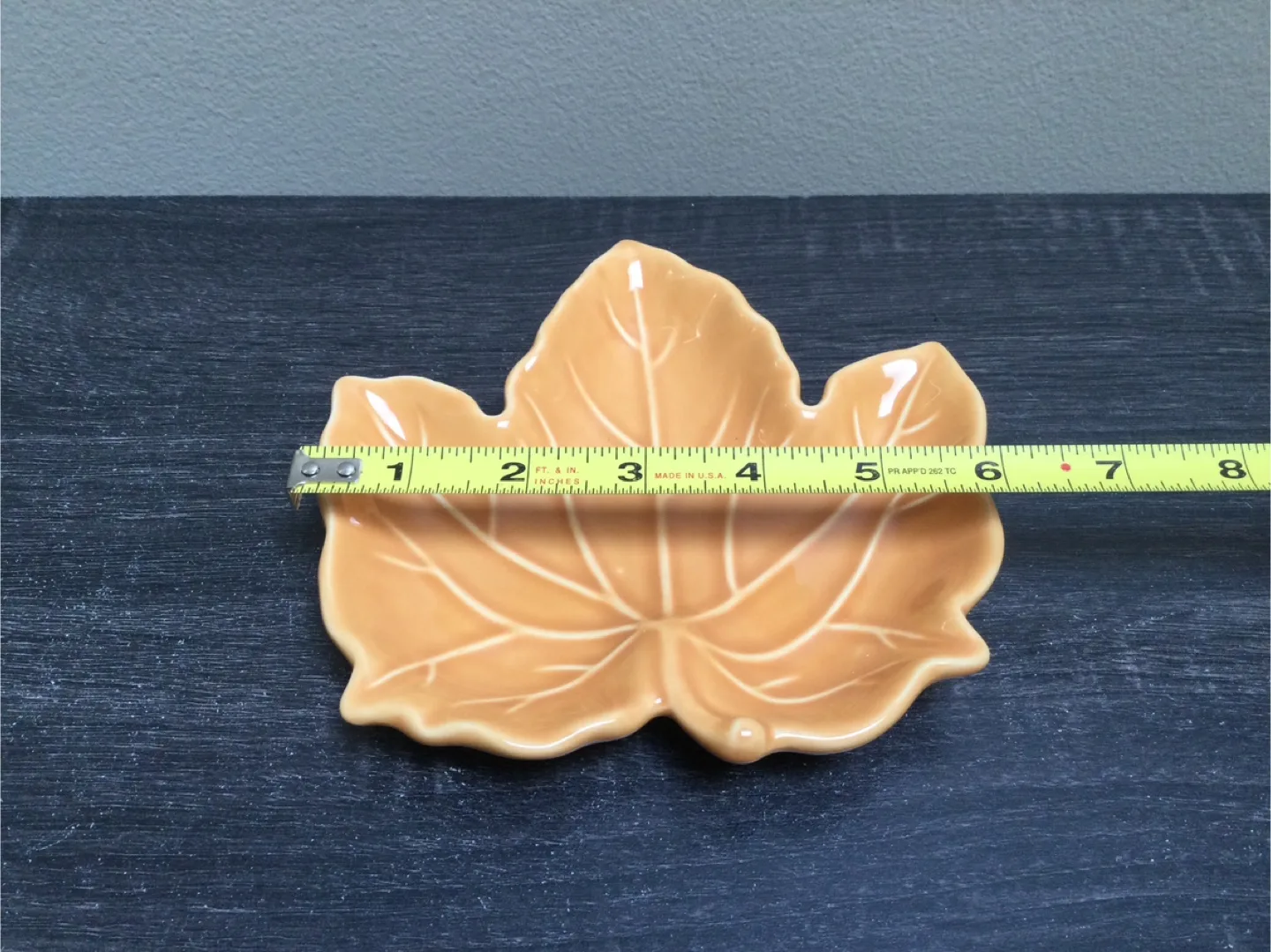 $15all~Hallmark Leaf Shaped Dishes & Salt/Pepper Shakers image indicator(5)
