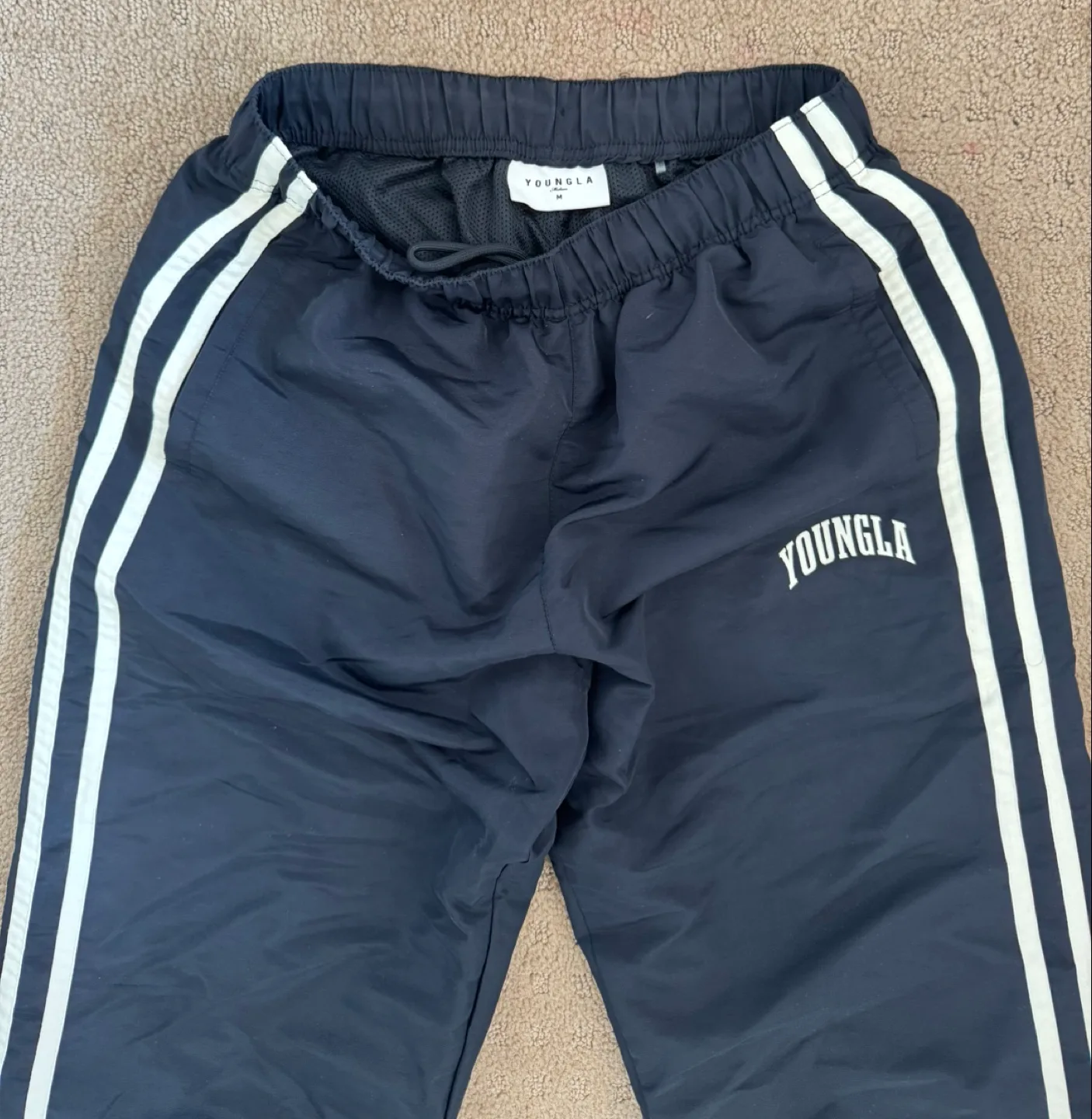 YOUNGLA Track Pants - Size M image indicator(2)