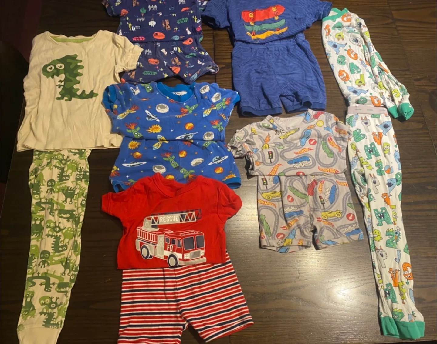Mixed Lot of Kids Pajama Sets thumbnail