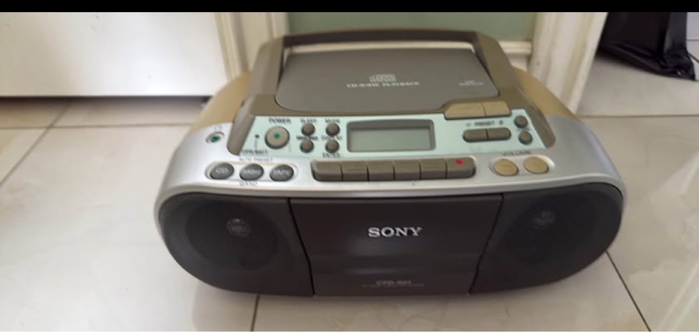 Sony CFD-S04 CD Radio Cassette Recorder - photo 2
