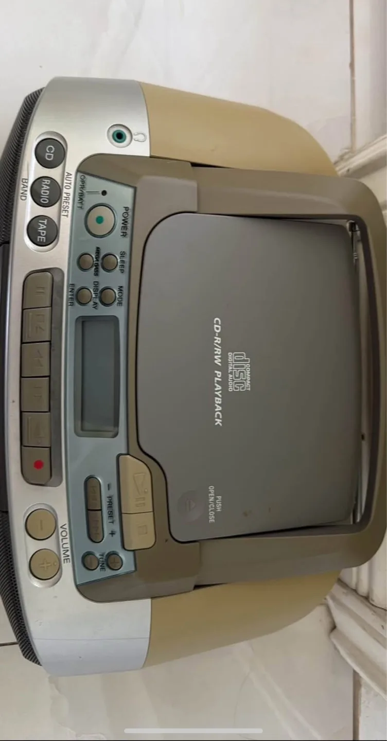 Sony CFD-S04 CD Radio Cassette Recorder thumbnail