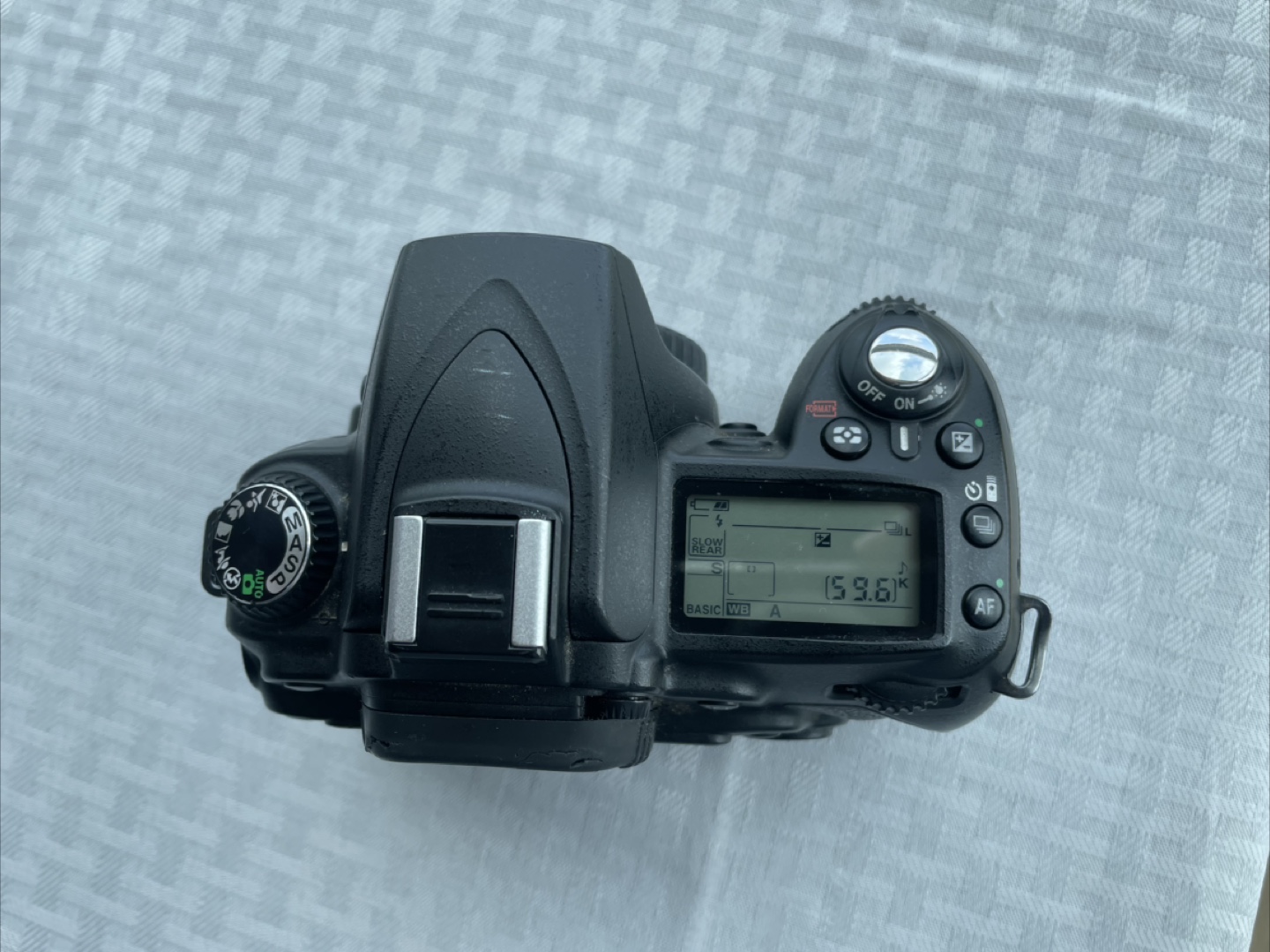 Nikon D90 DSLR Camera with Accessories - photo 4