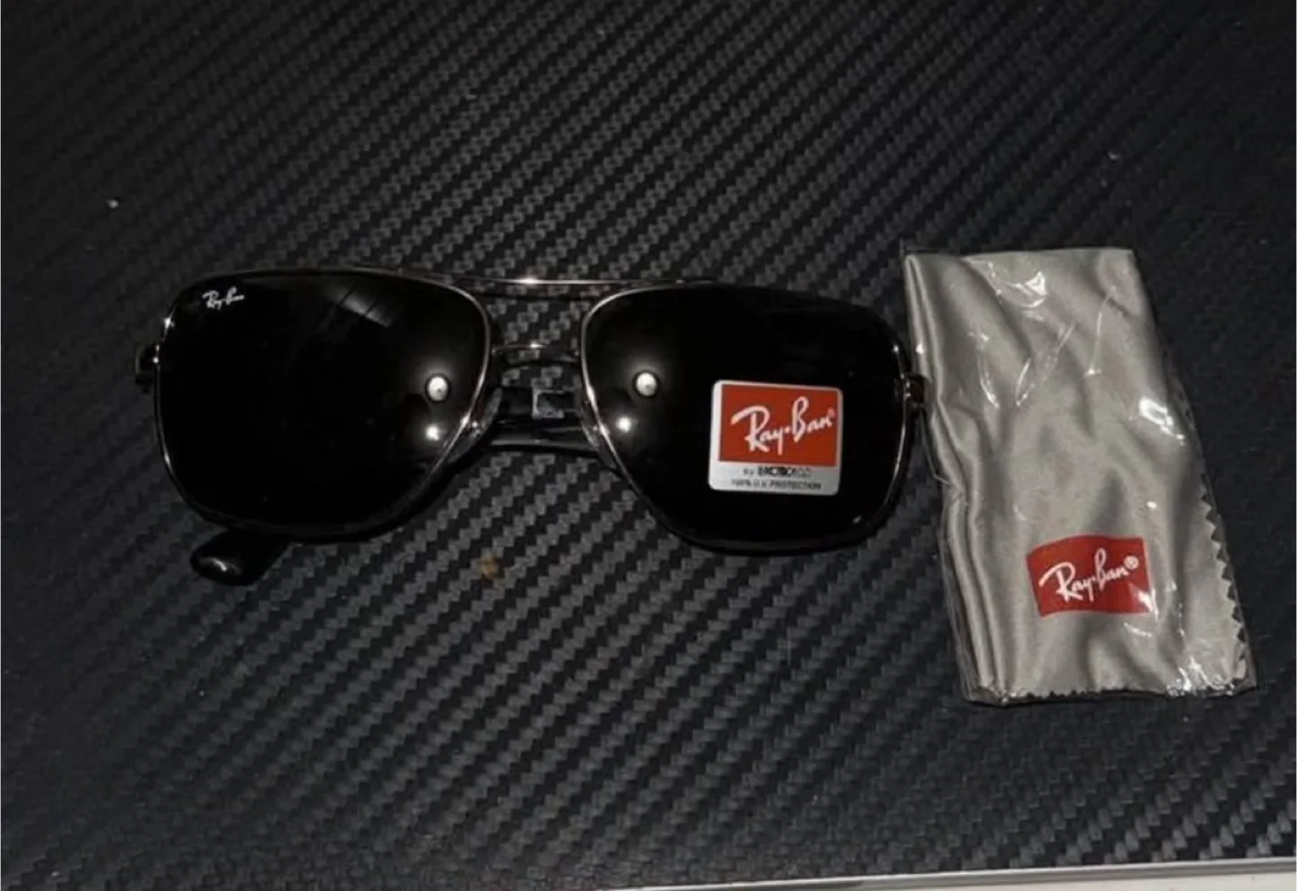 Ray-Ban Aviator Sunglasses thumbnail