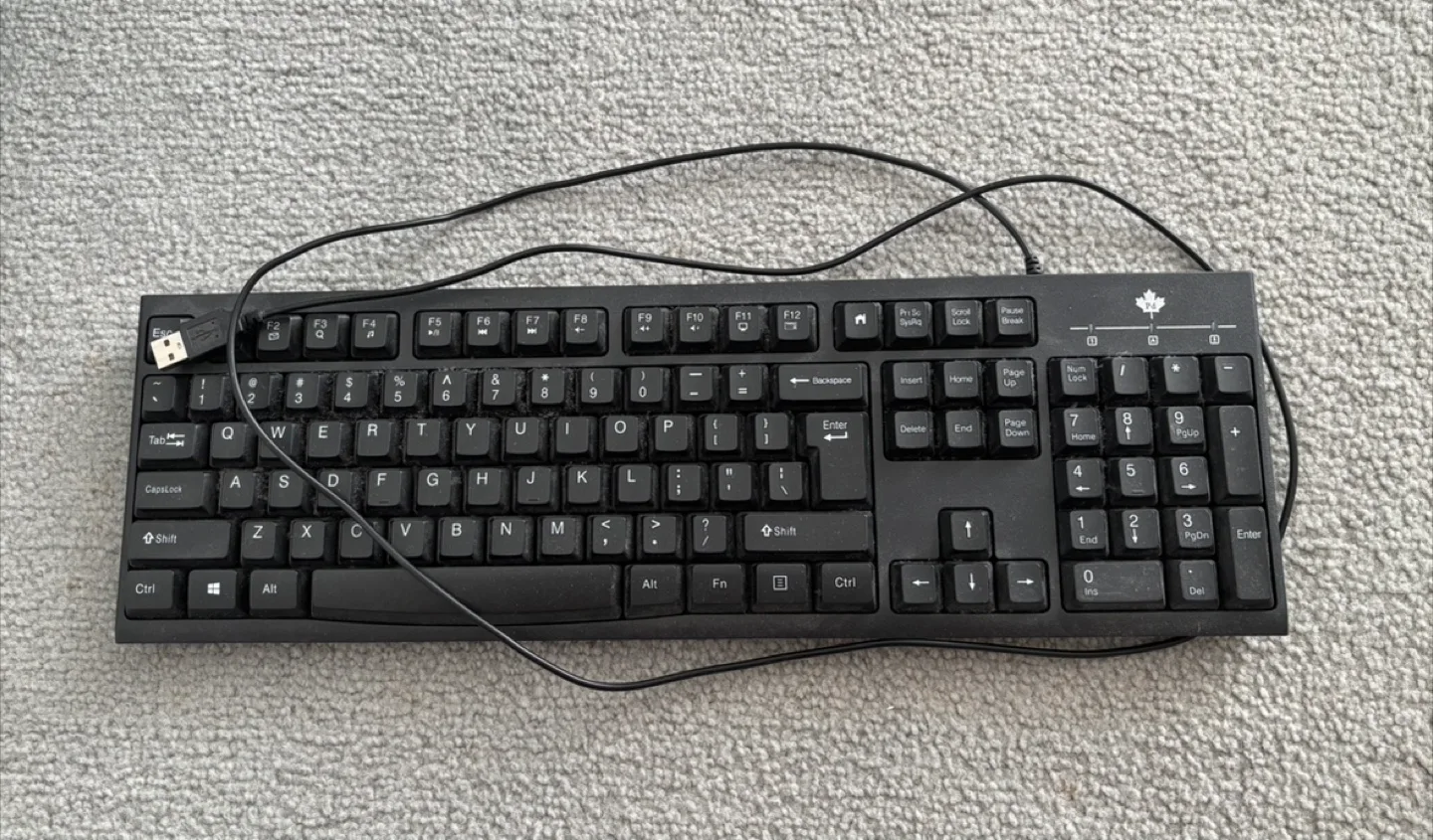 🇨🇦Black Keyboard with Maple Leaf Logo thumbnail