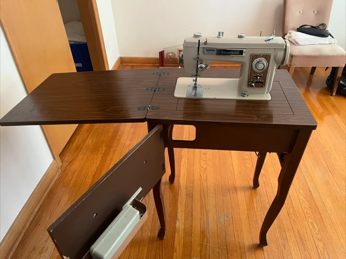 Vintage Brother Sewing Machine with Cabinet image indicator(3)