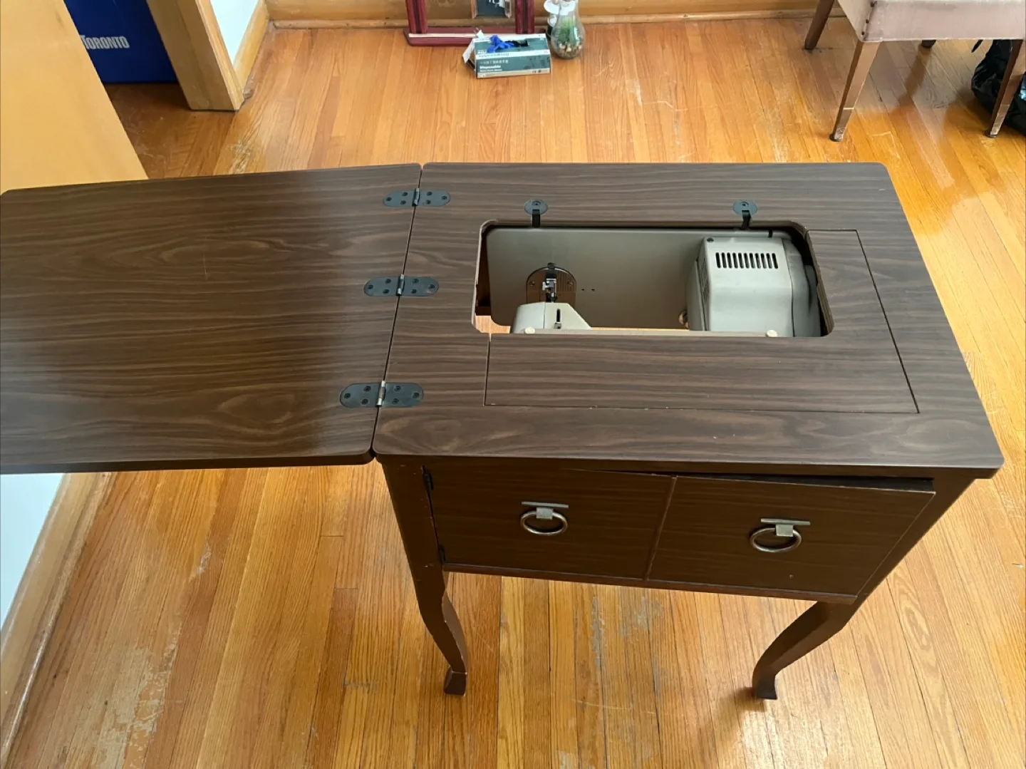 Vintage Brother Sewing Machine with Cabinet image indicator(5)