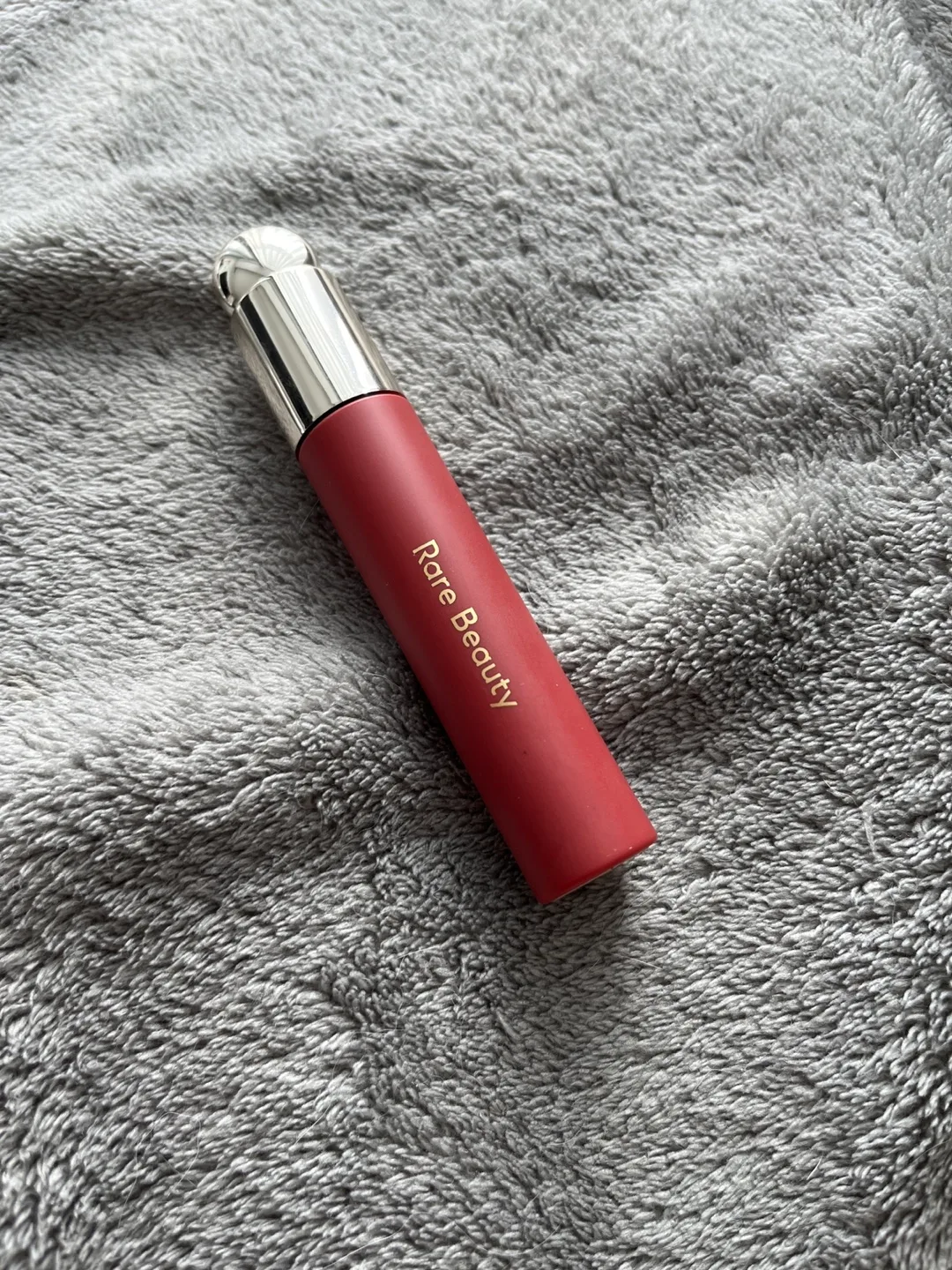 Rare Beauty Tinted Lip Oil - Delight thumbnail