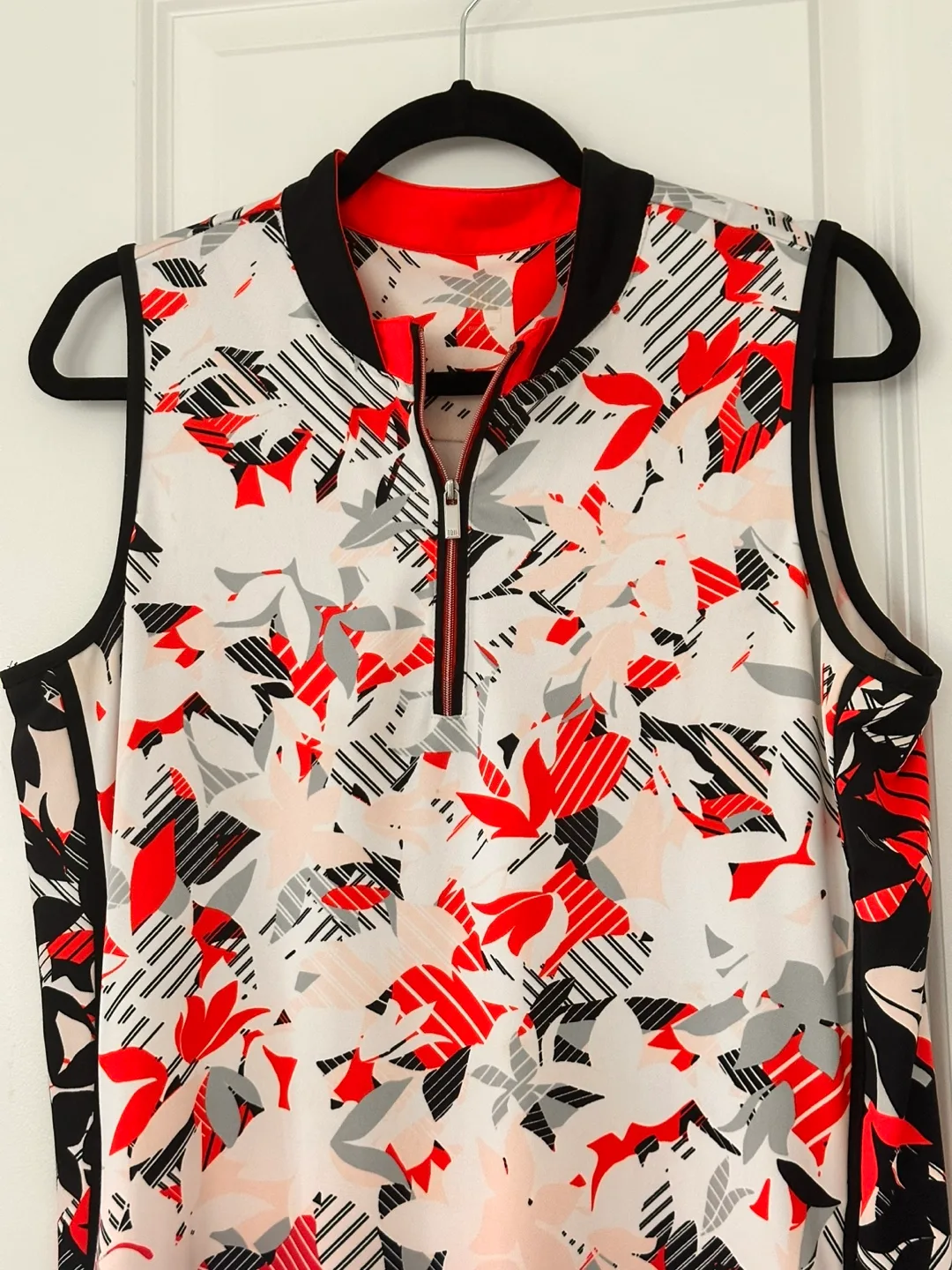 Tail Golf Dress - Size large image indicator(3)