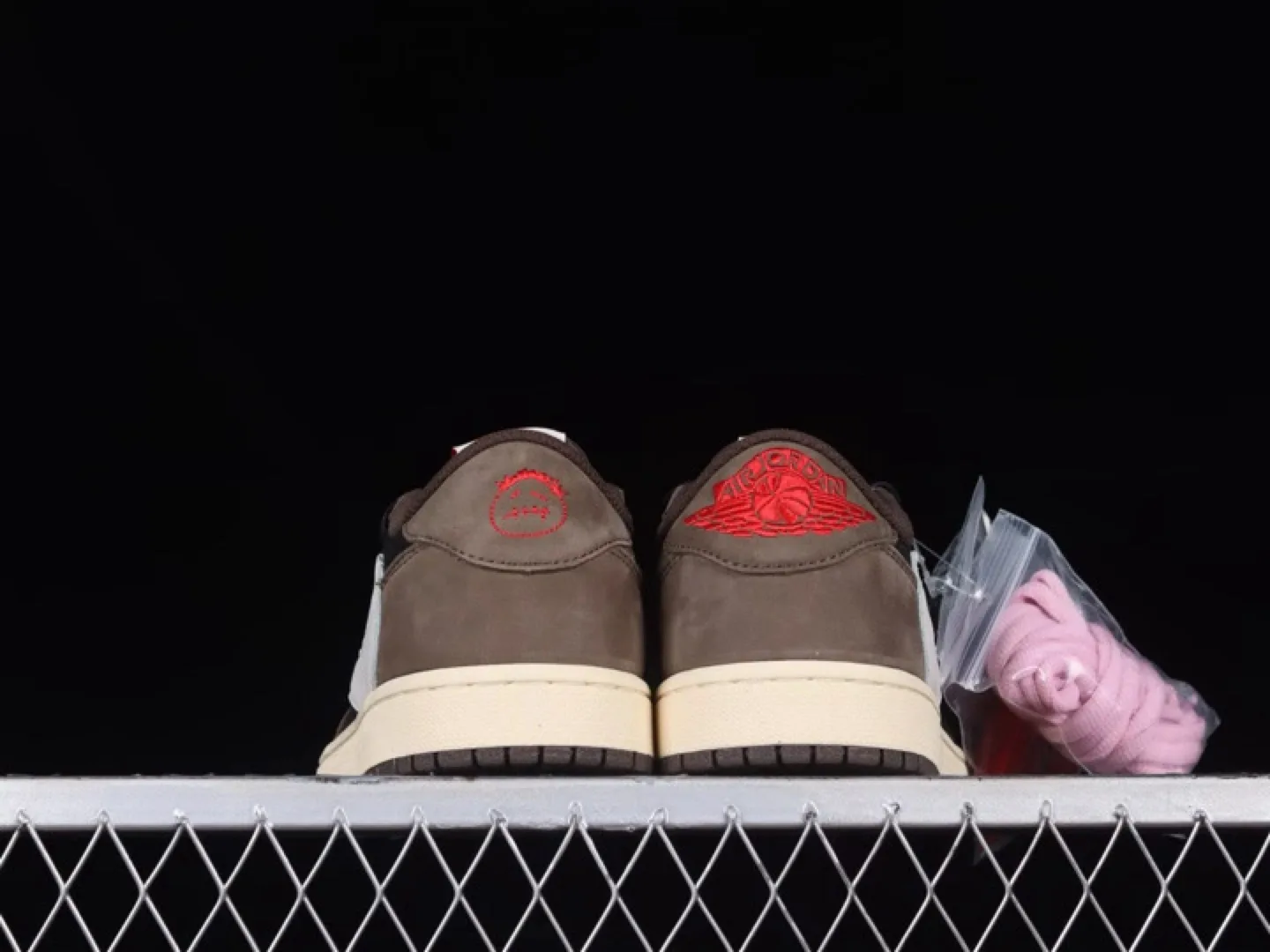 Nike Air Jordan 1 Low Travis Scott image indicator(5)