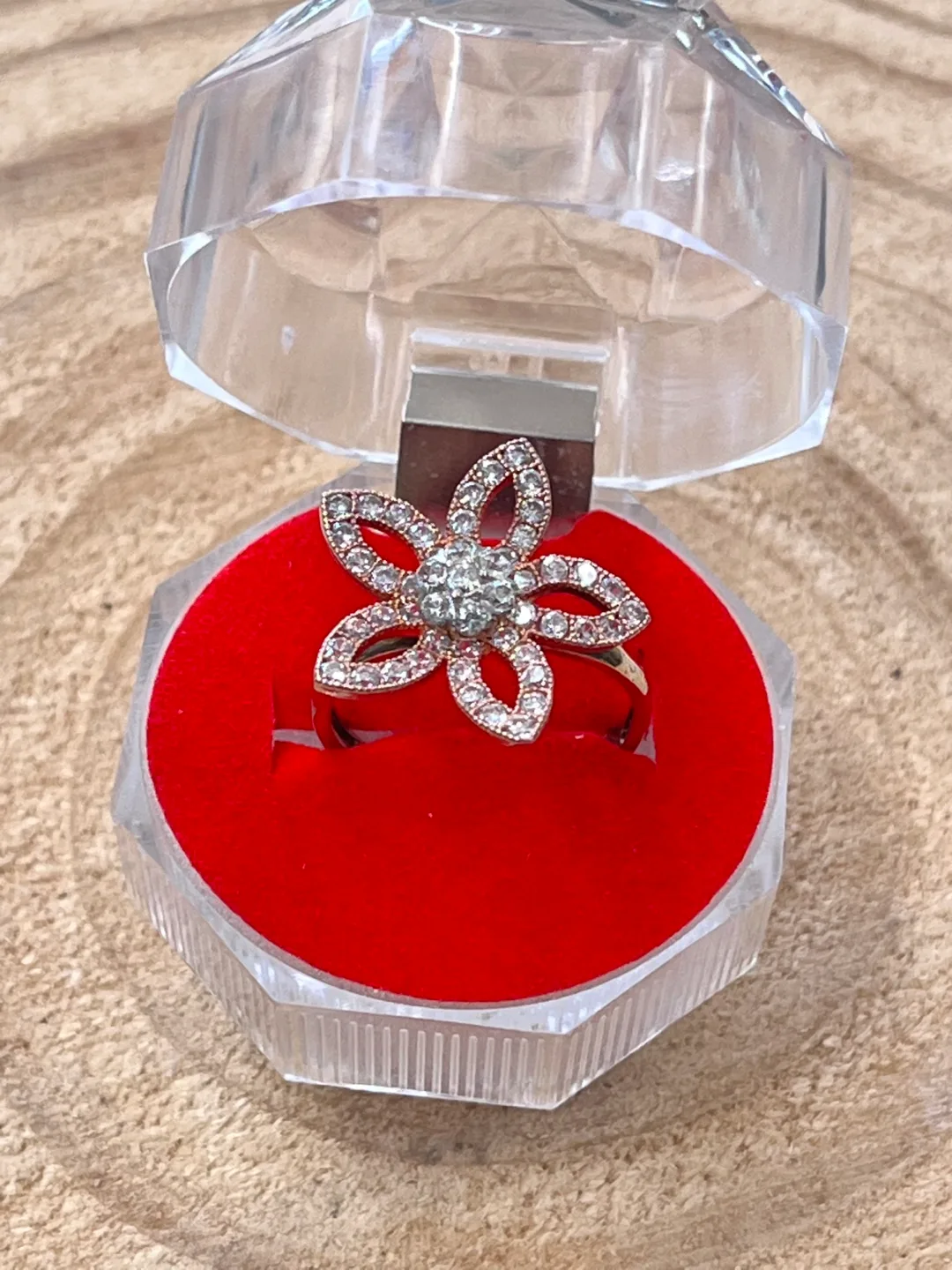 Flower Ring gold 14k in Display Case thumbnail