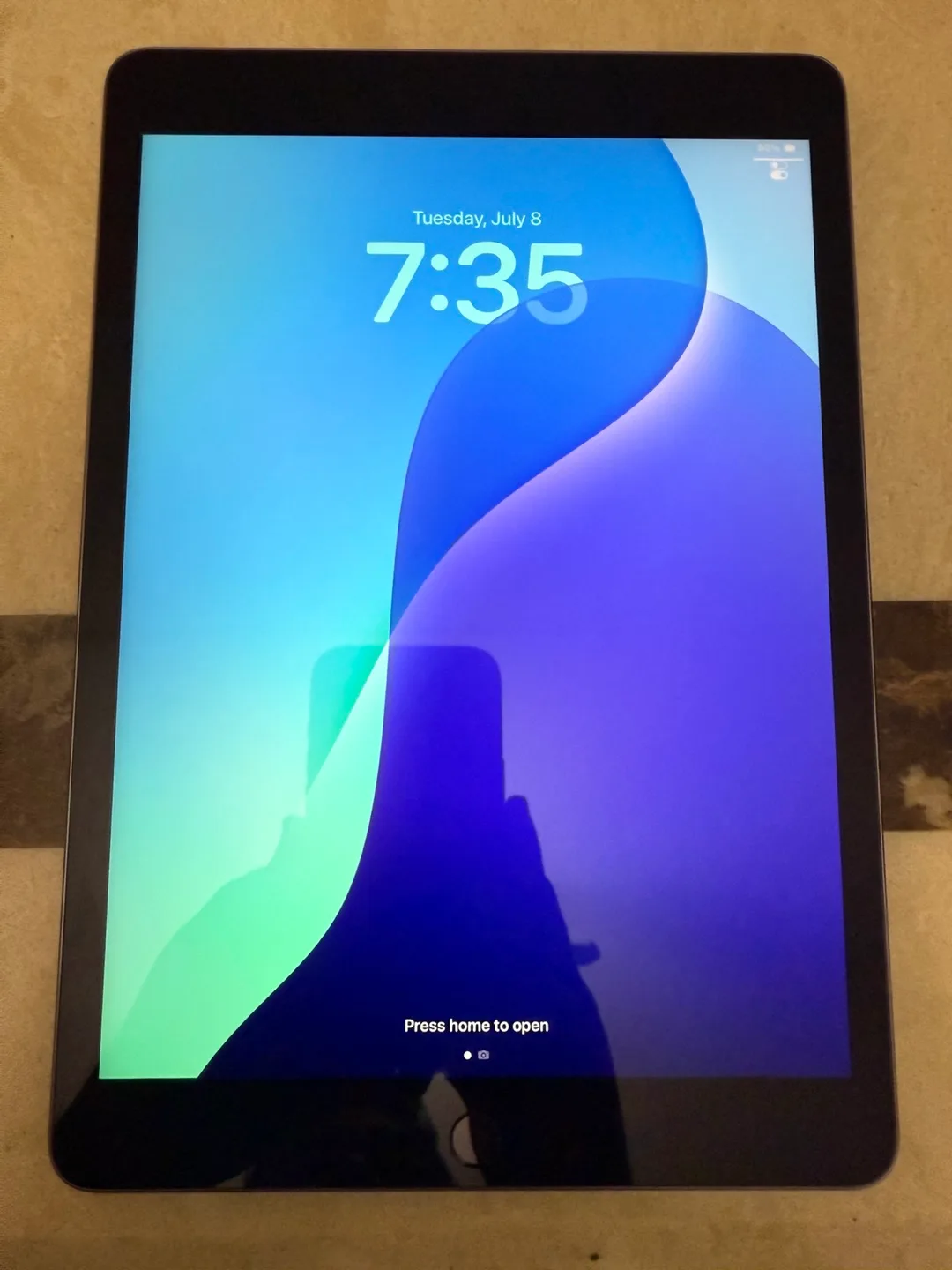 Apple iPad 9th Generation 64GB thumbnail