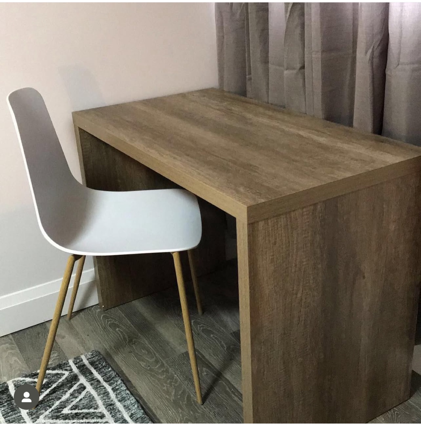 Wood Desk & White Chair Set