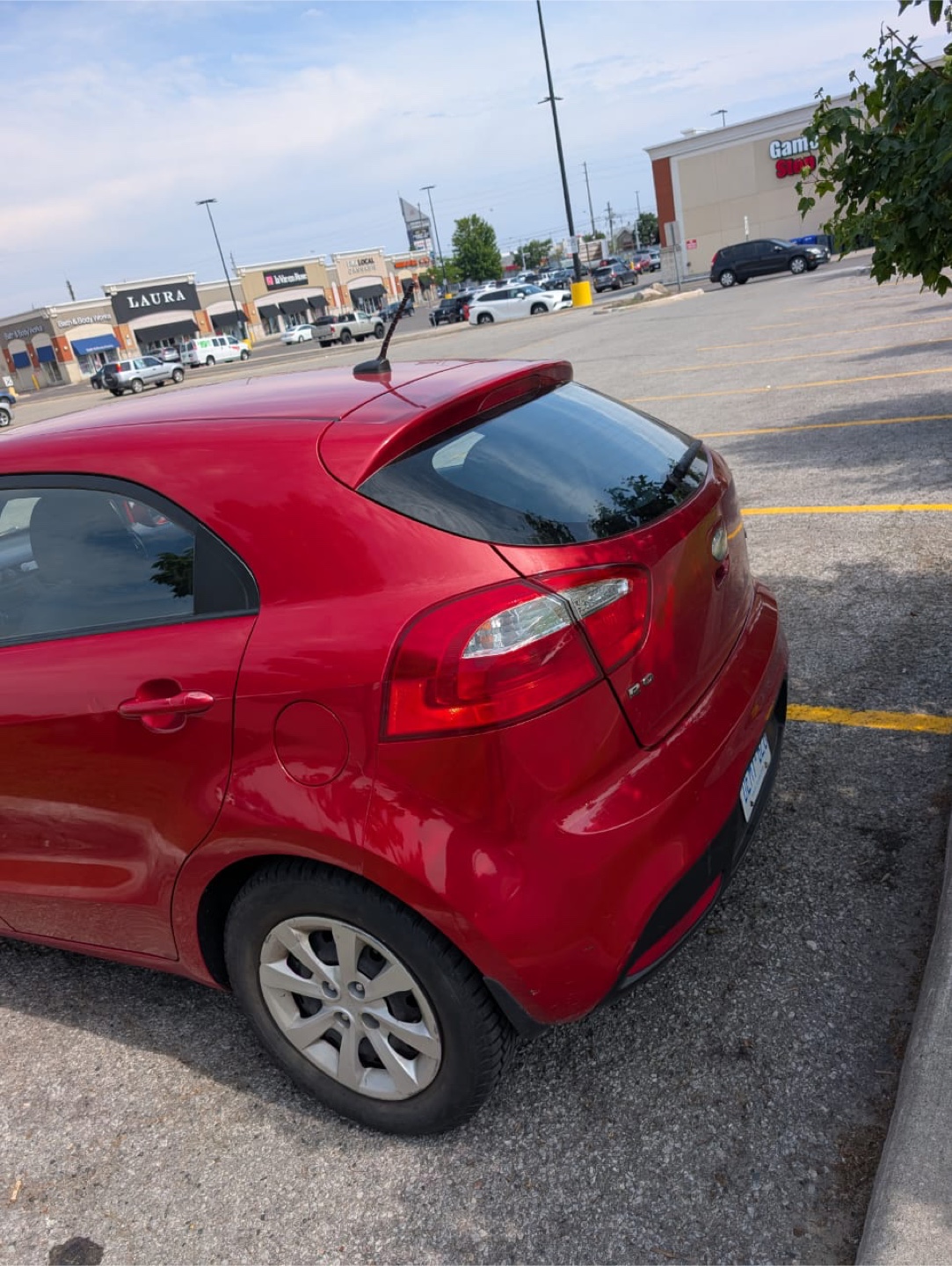 Red Kia Rio - photo 3