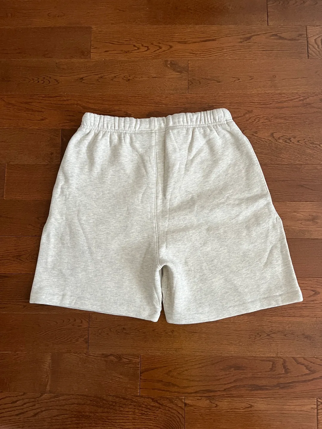 Light Oatmeal Essentials Shorts image indicator(5)