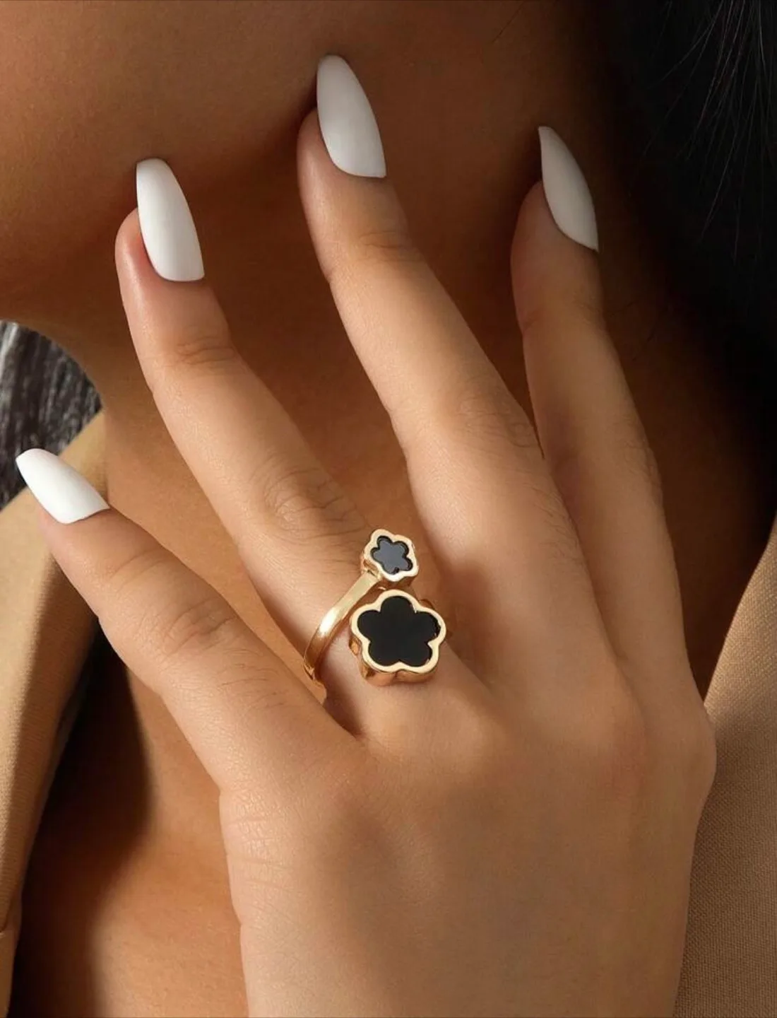 Gold Ring thumbnail
