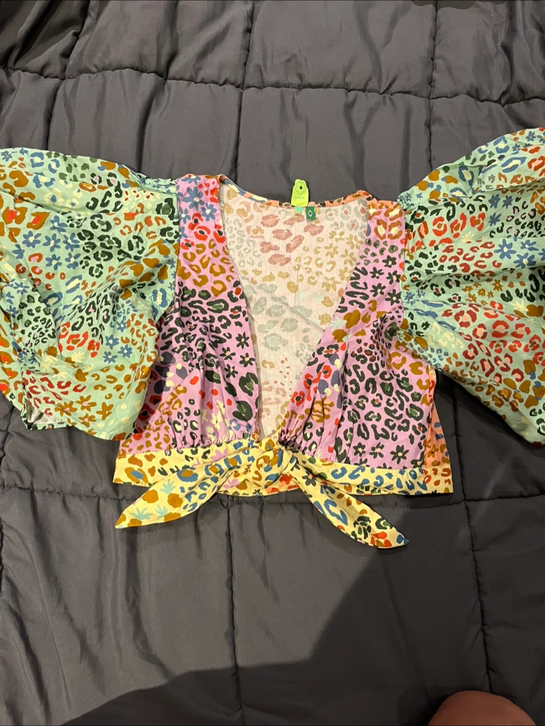 Farm Rio Blouse Size M thumbnail