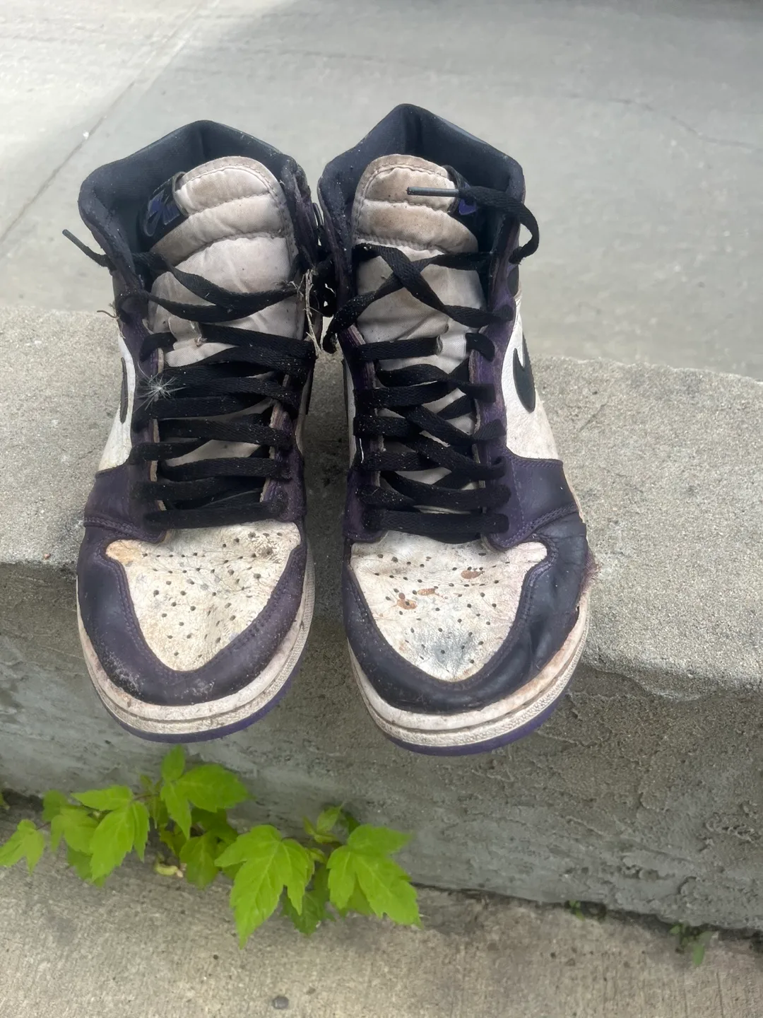 Nike Air Jordan 1 High - well used thumbnail