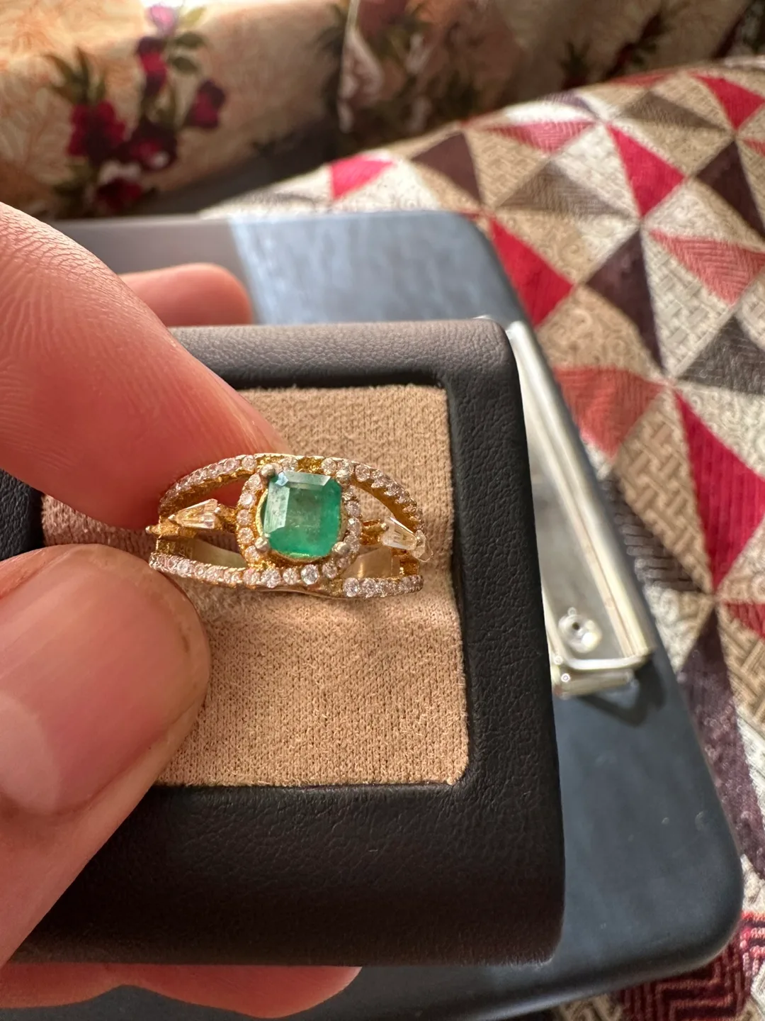 Emerald and zirconia Ring in Sterling silver image indicator(2)