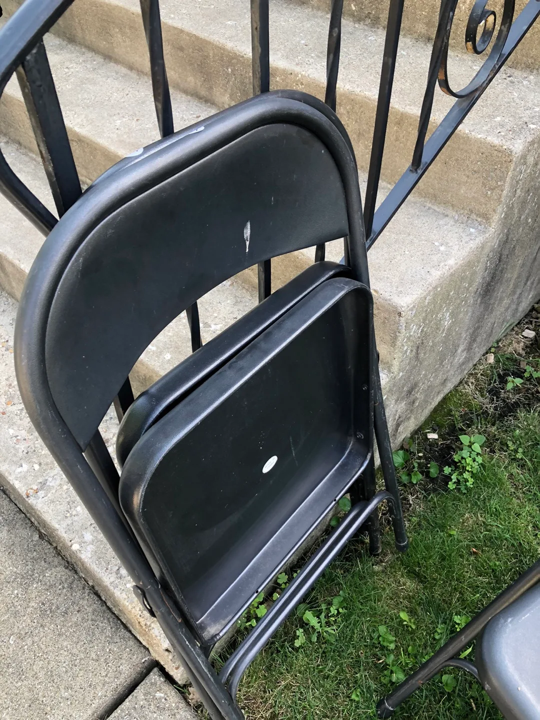 Folding Chair - black thumbnail