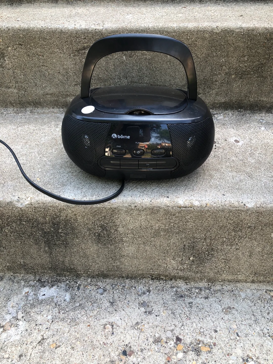 L Borne Portable CD Player thumbnail