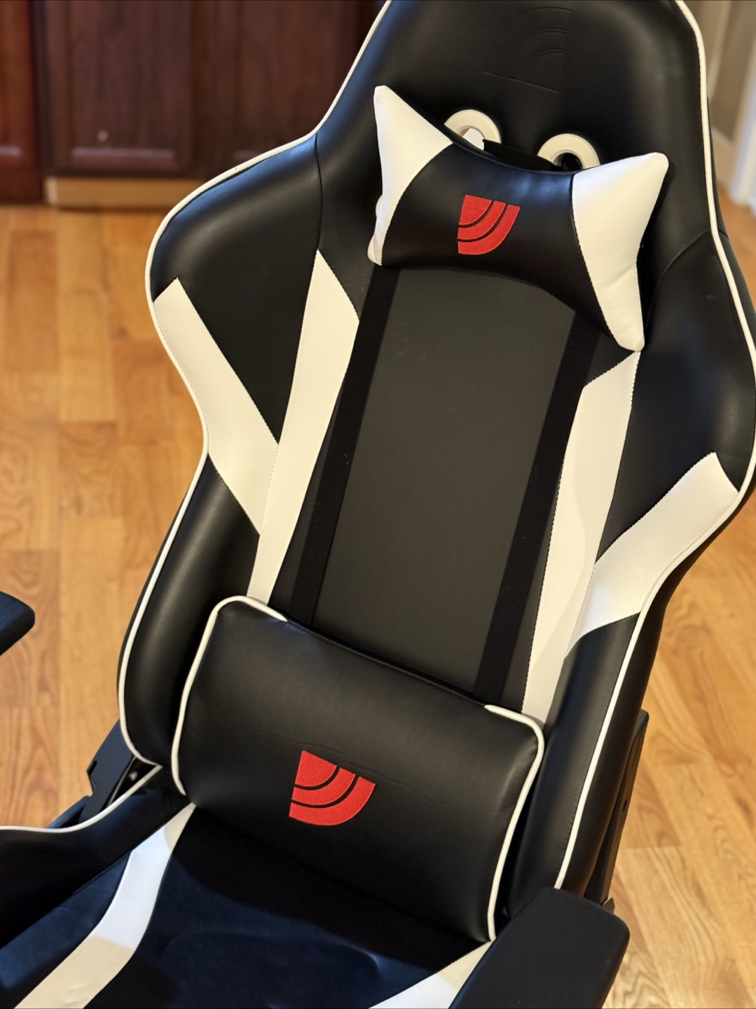 Gaming Chair - Black and White - photo 2