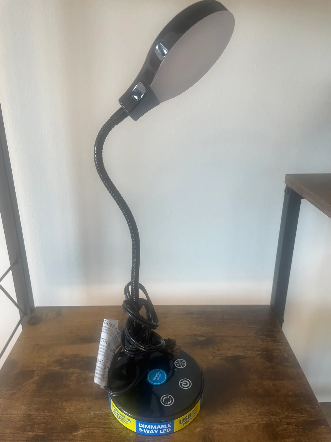 Dimmable 3-Way LED Desk Lamp thumbnail