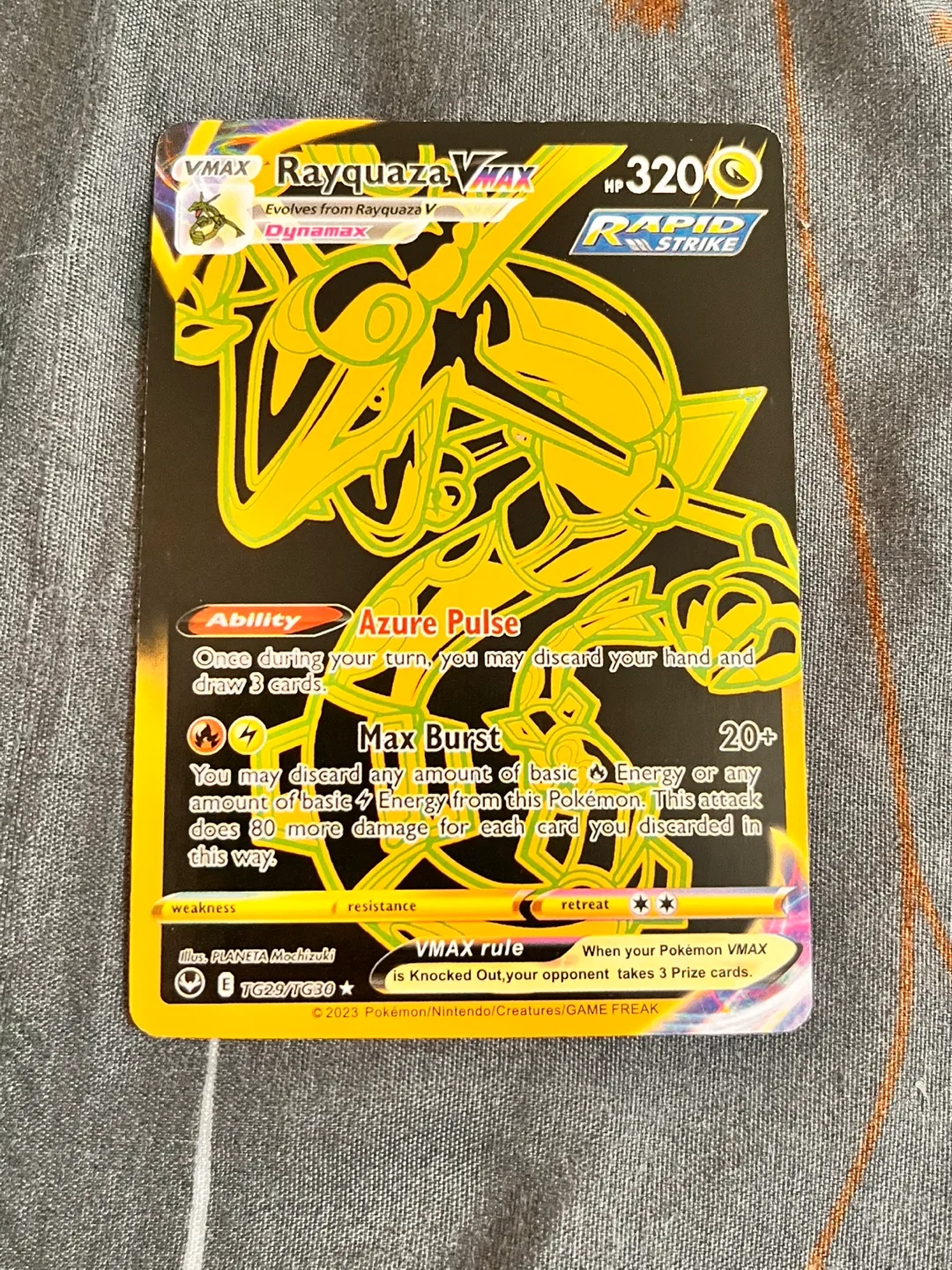 Rayquaza VMAX Pokemon Card thumbnail