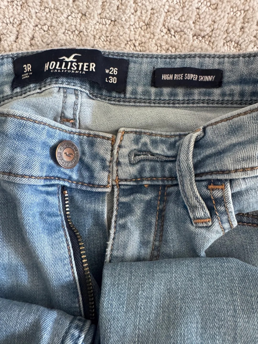 Hollister High Rise Super Skinny Jeans - Size 26 thumbnail