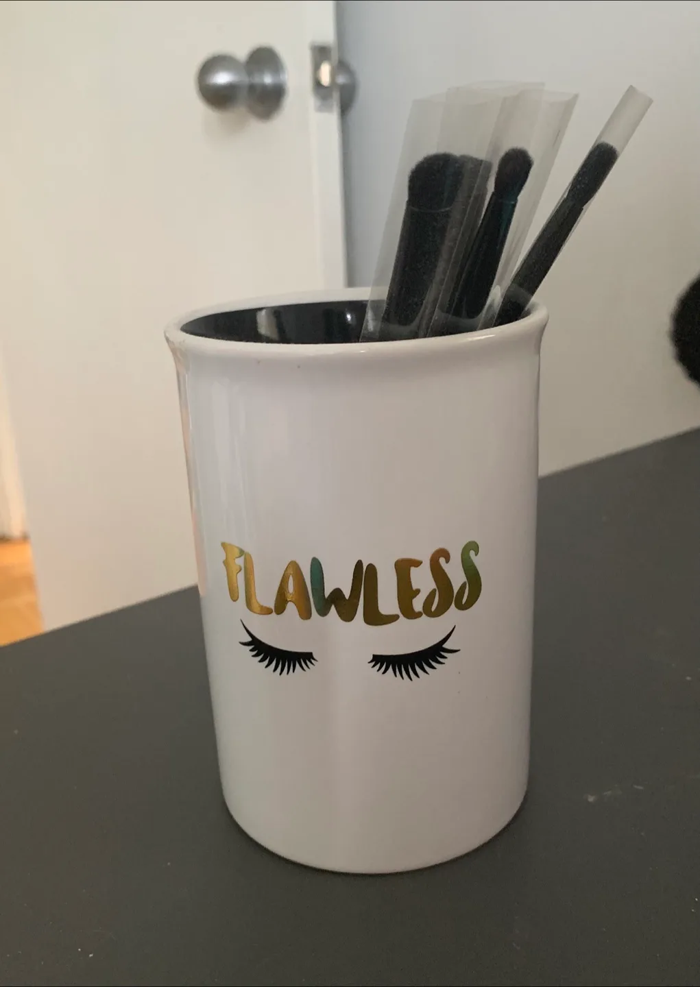 Ceramic Makeup Brush holder thumbnail