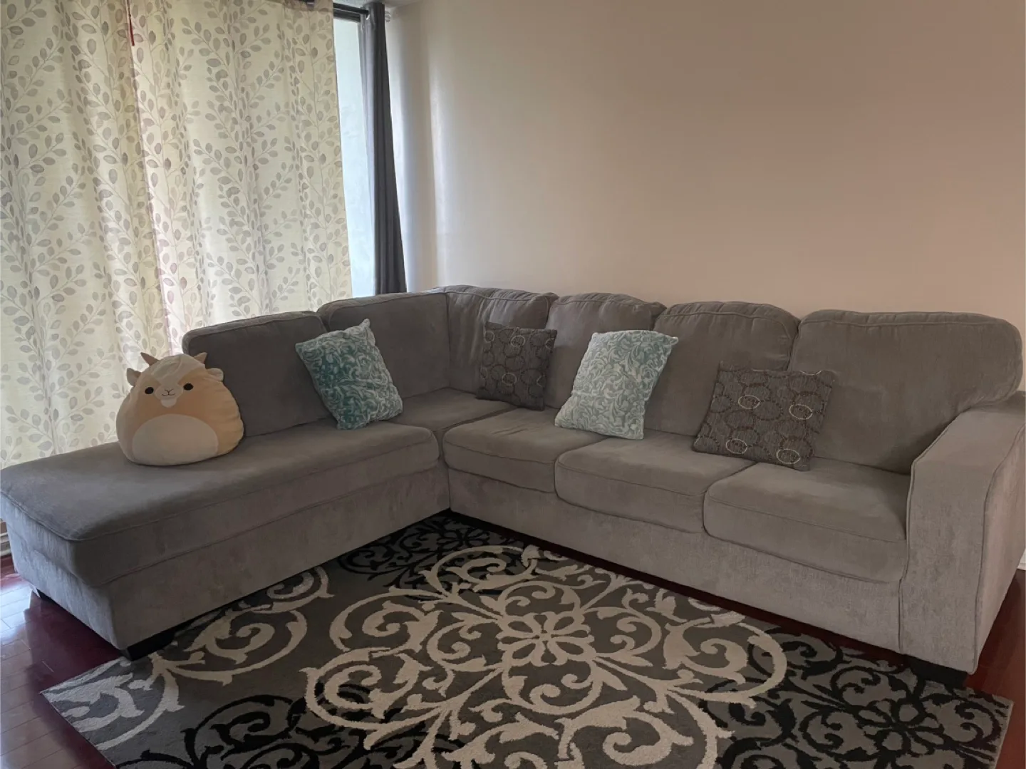 Grey Sectional Sofa thumbnail