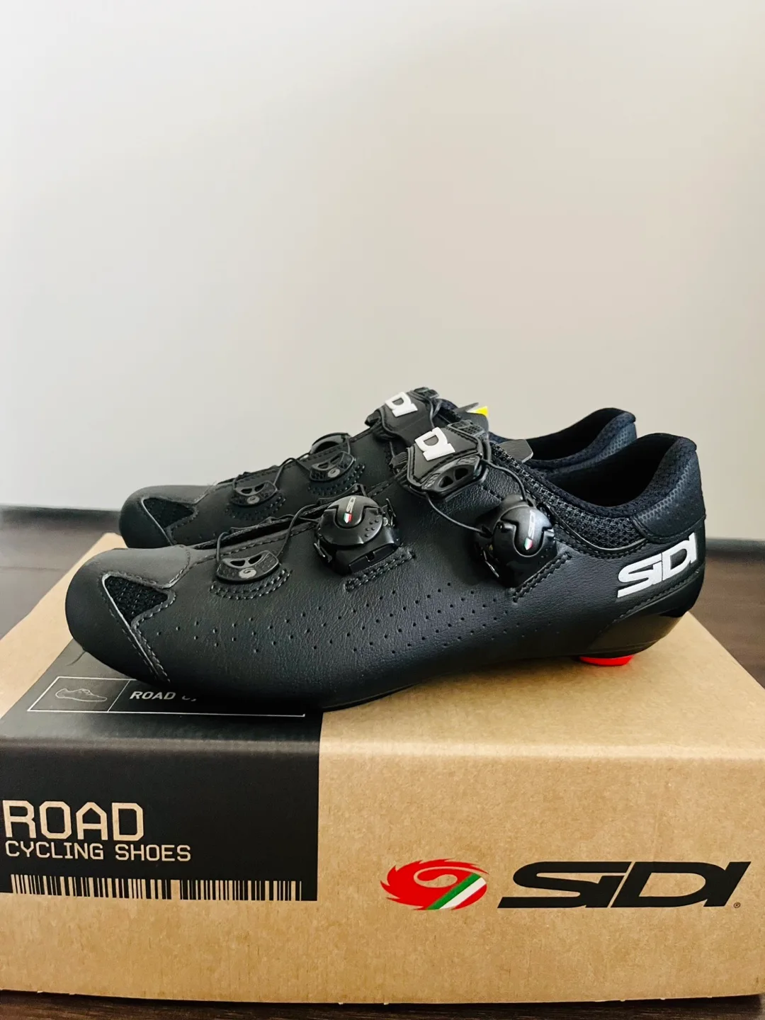 SIDI Genius 10 Road Cycling Men’s Shoes - Black, US 7.6 thumbnail