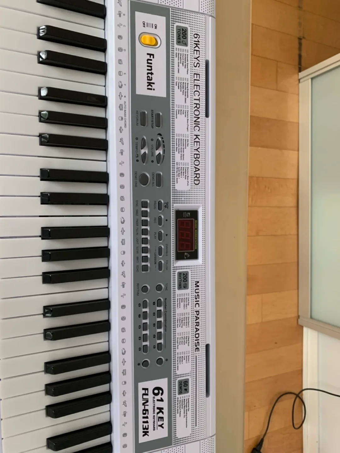 MOVING OUT SALE Electric Piano thumbnail