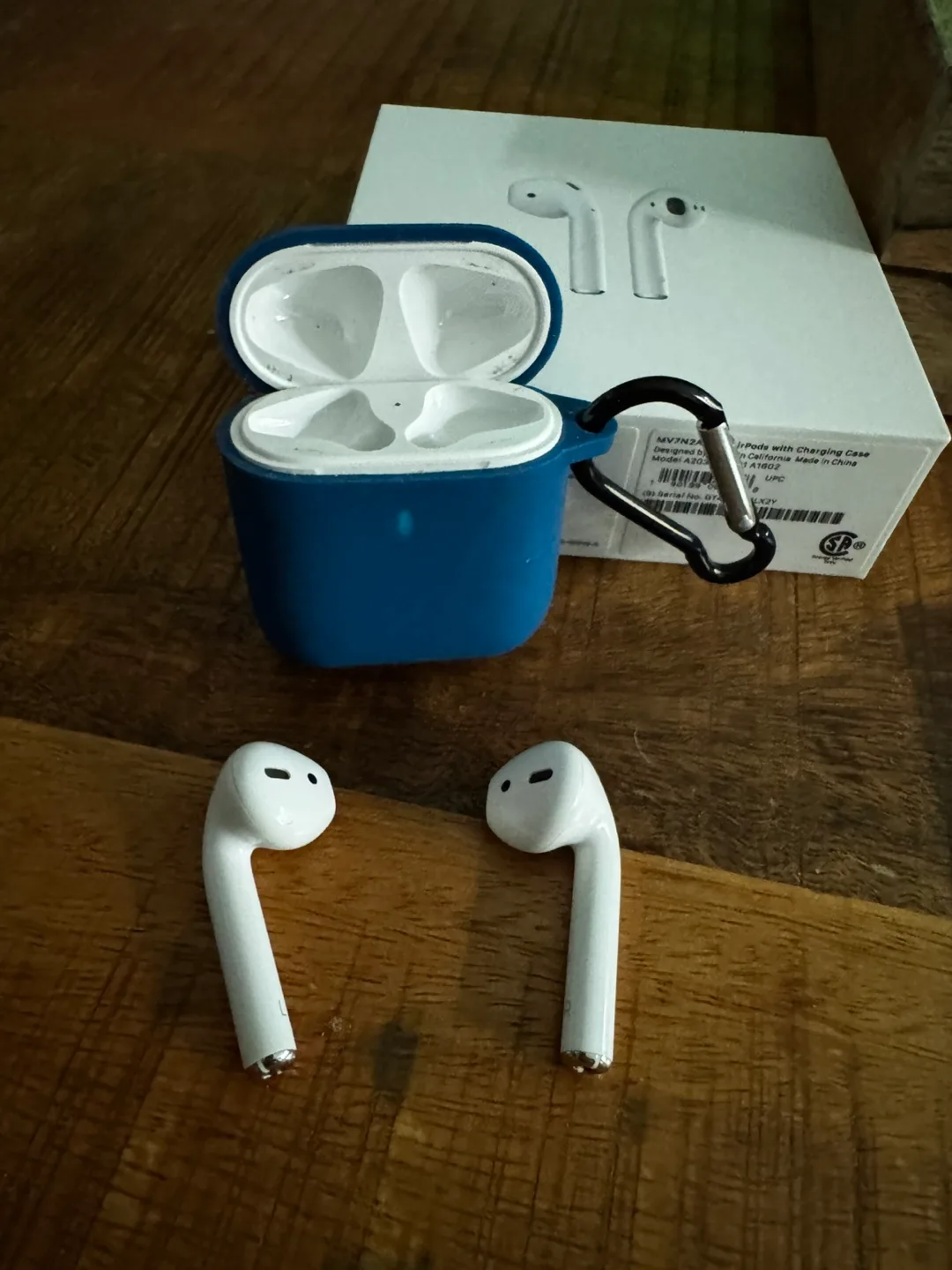 Apple AirPod 2 image indicator(2)