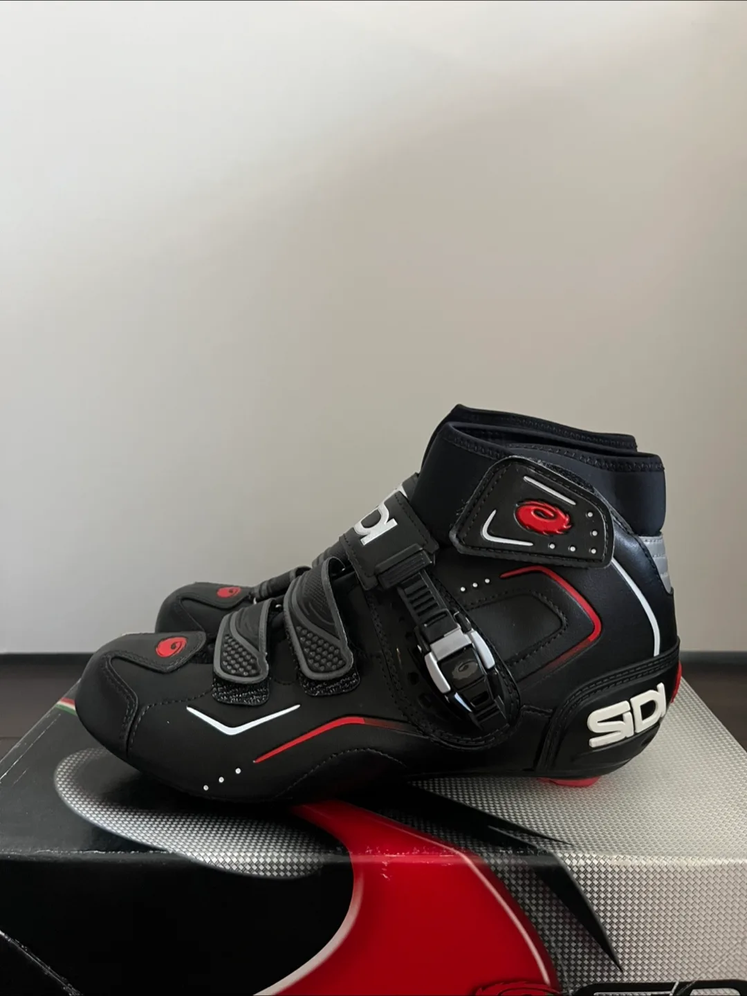 SIDI  Men’s Cycling Shoes - US 8.25 thumbnail