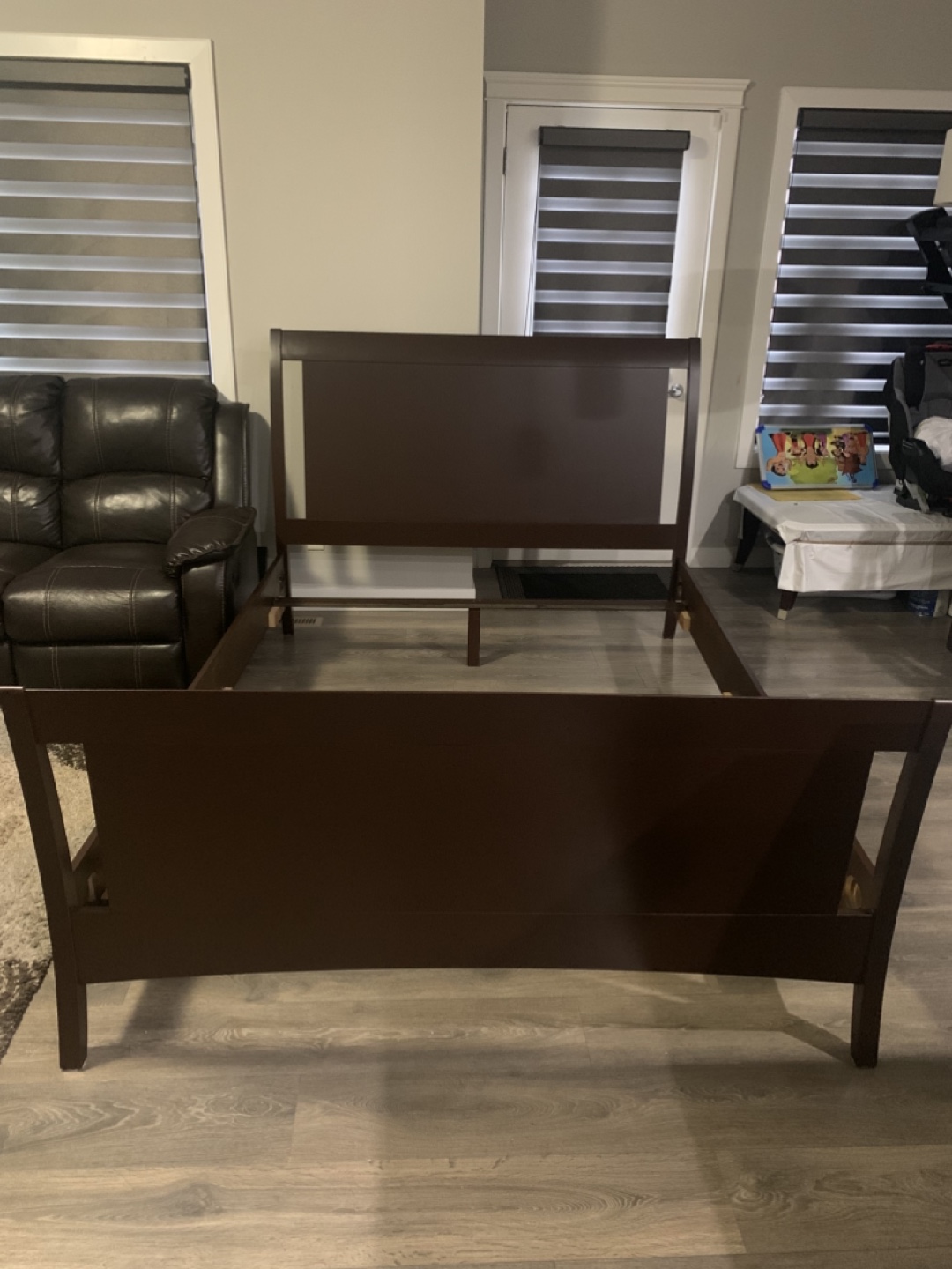 Brown queen Wooden Bed Frame - photo 2