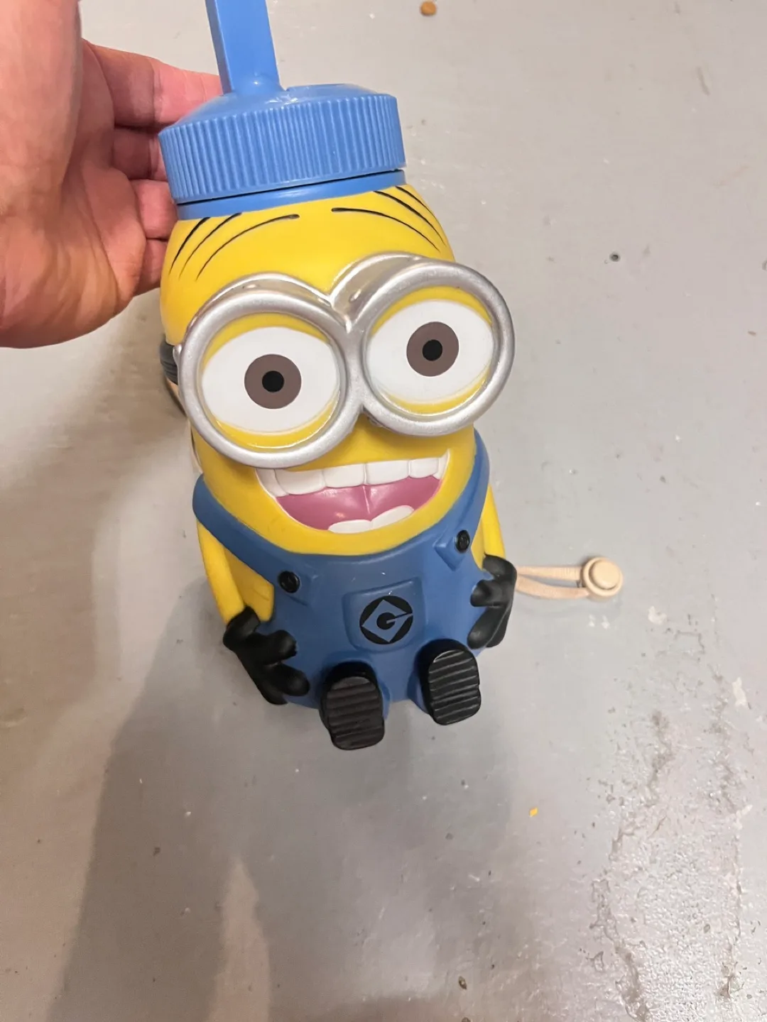 Minions Water Bottle thumbnail