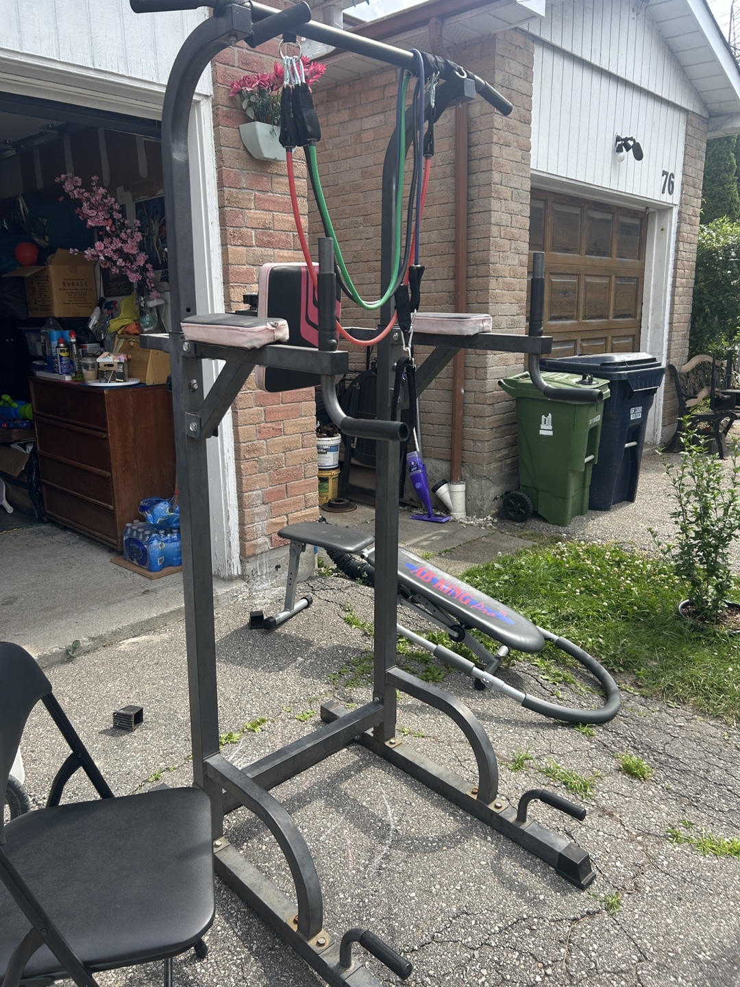 Pull-Up & Dip Station