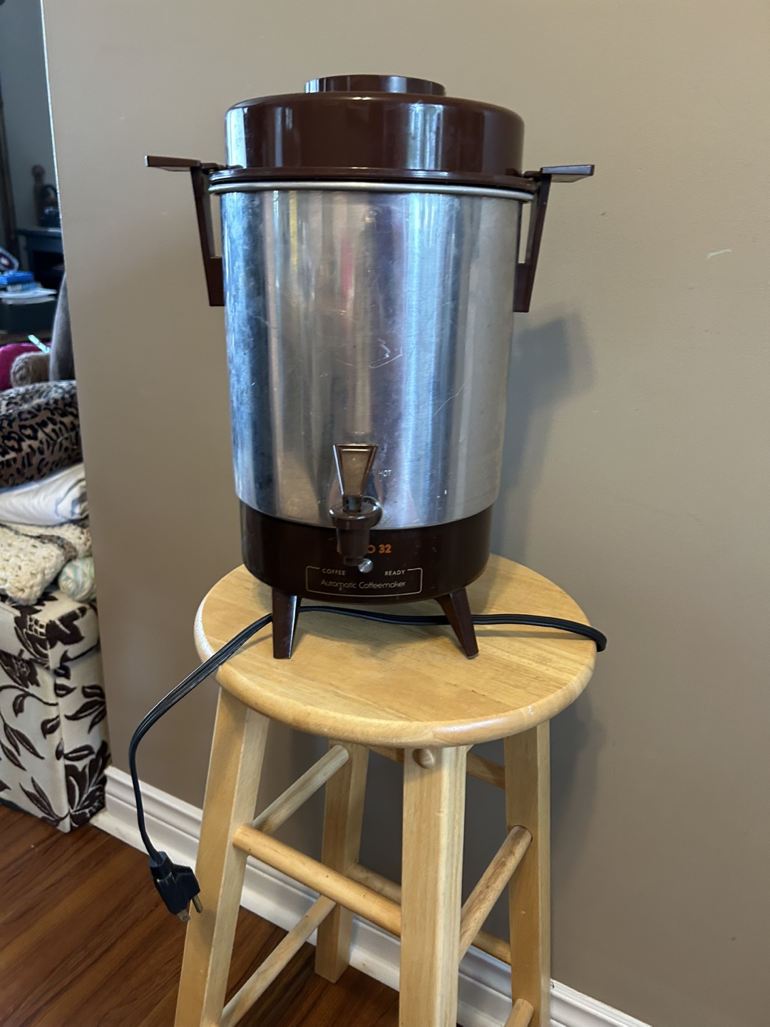 Nesco 32-Cup Automatic Perk Coffee Maker
