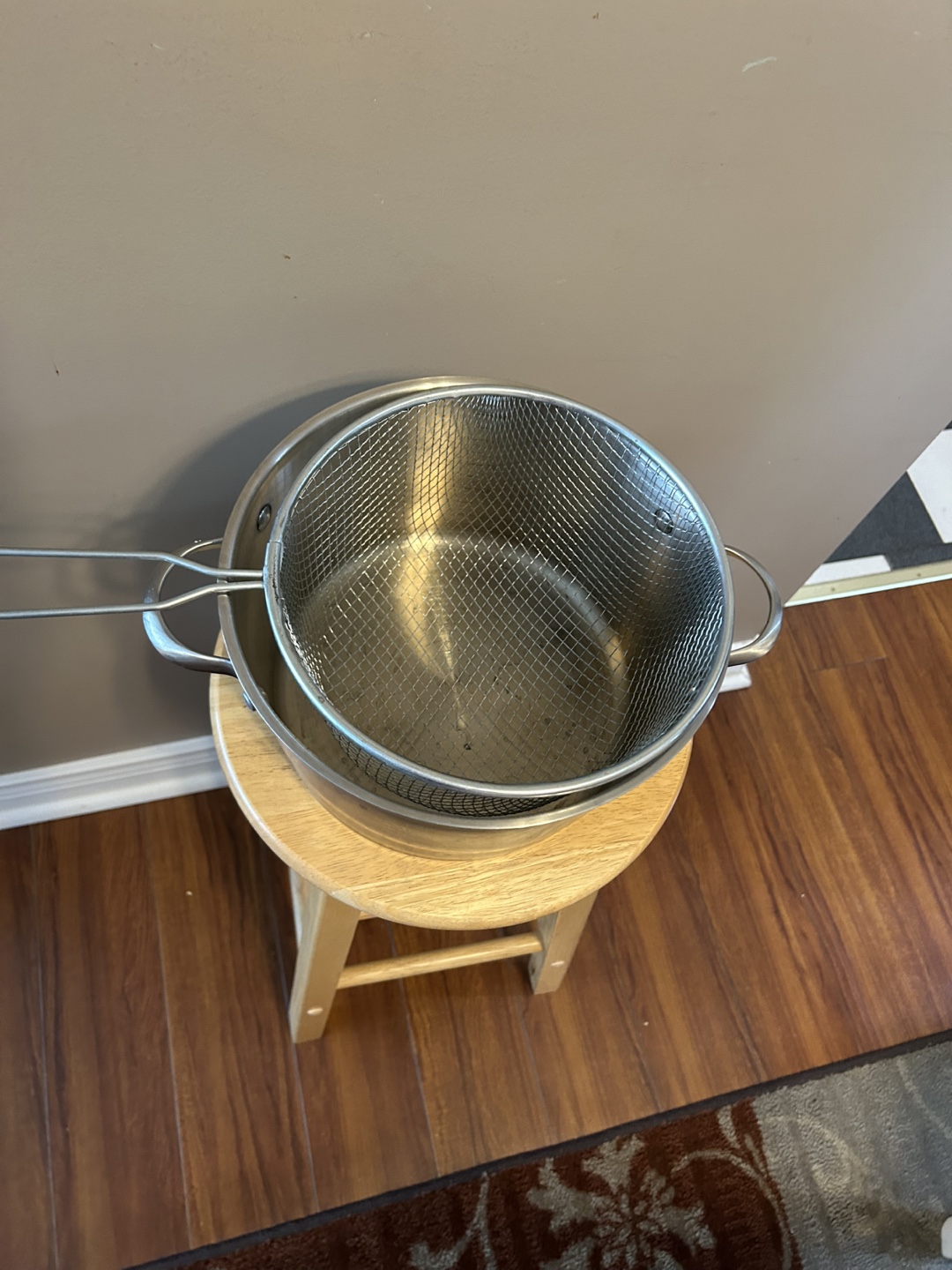 Vitesse 18/10 Stainless Steel Stock Pot with Fryer Basket