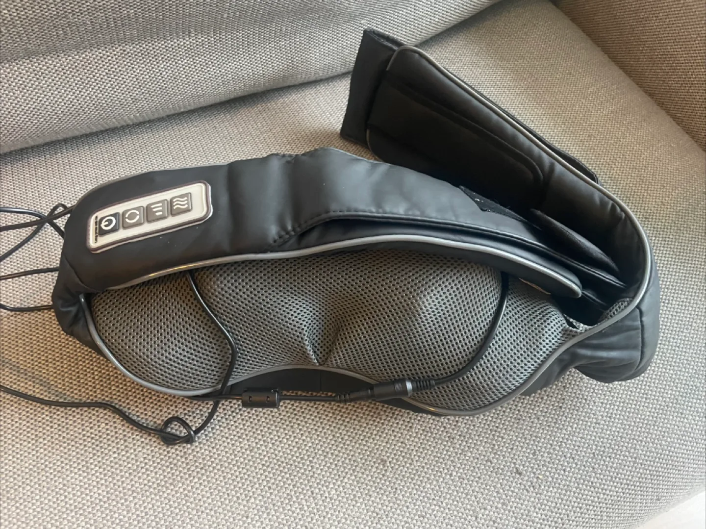 Naipo Back and Neck Massager thumbnail