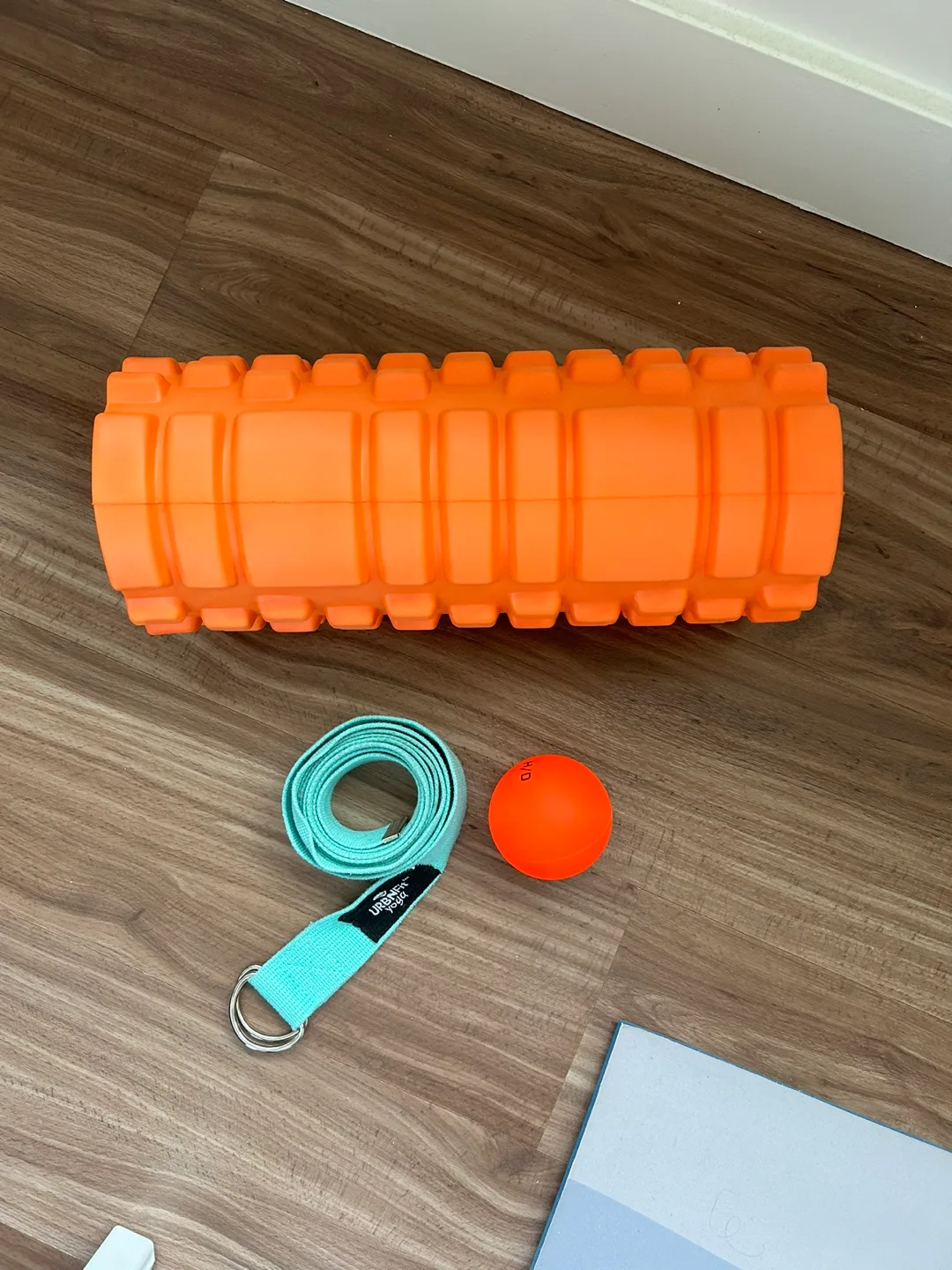 Urbanfit Yoga Set: Roller, Ball & Strap thumbnail