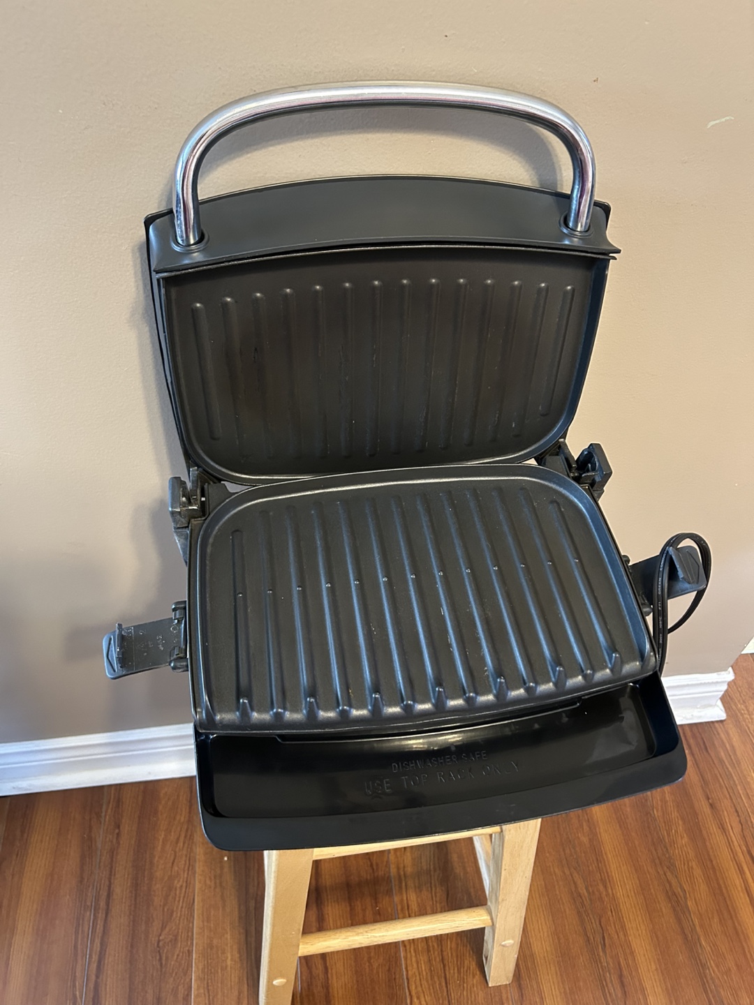 George Foreman Lean Mean Fat-Reducing Grilling Machine - photo 2