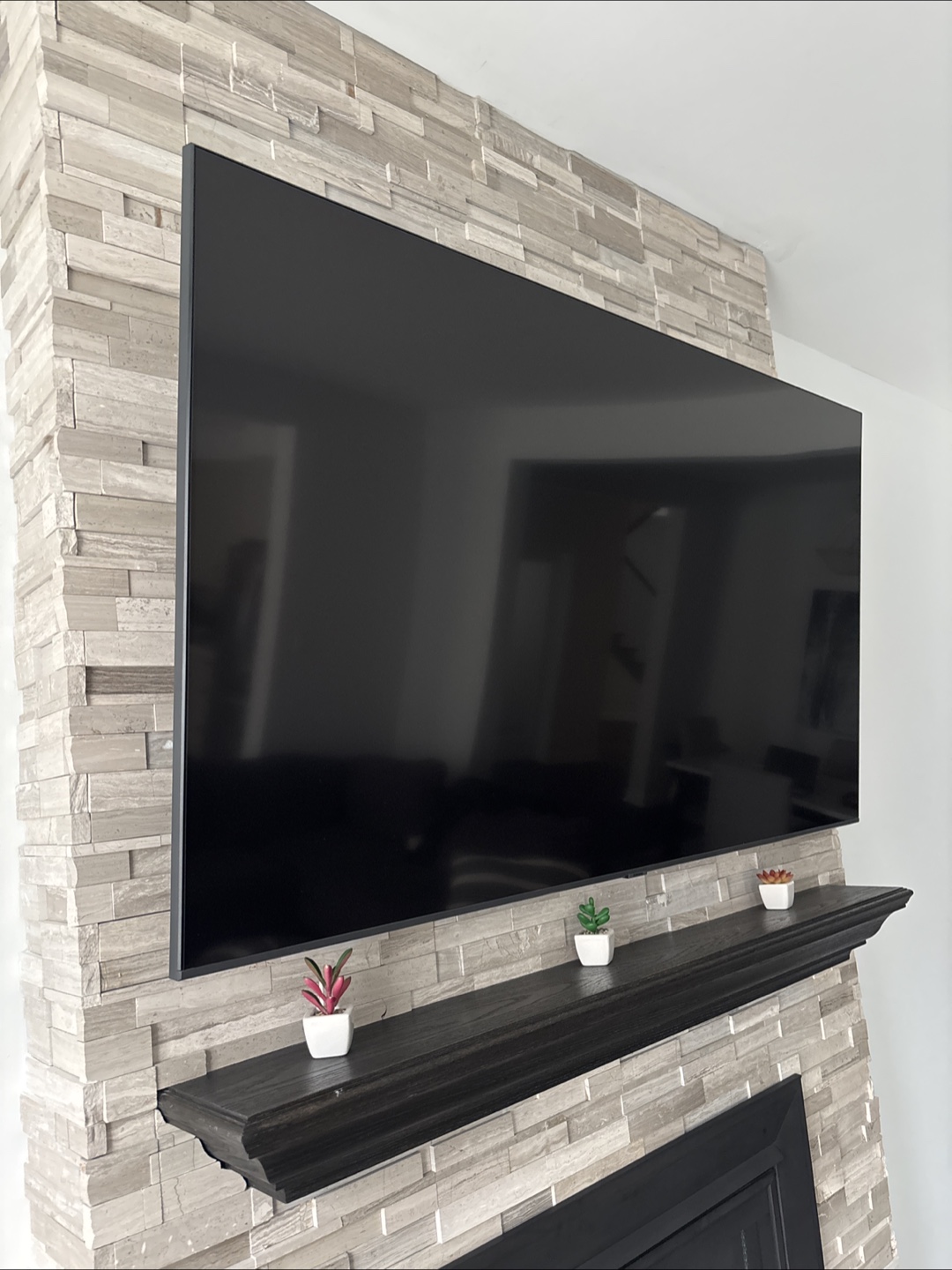 Samsung 65" Crystal UHD TU7000 smart TV